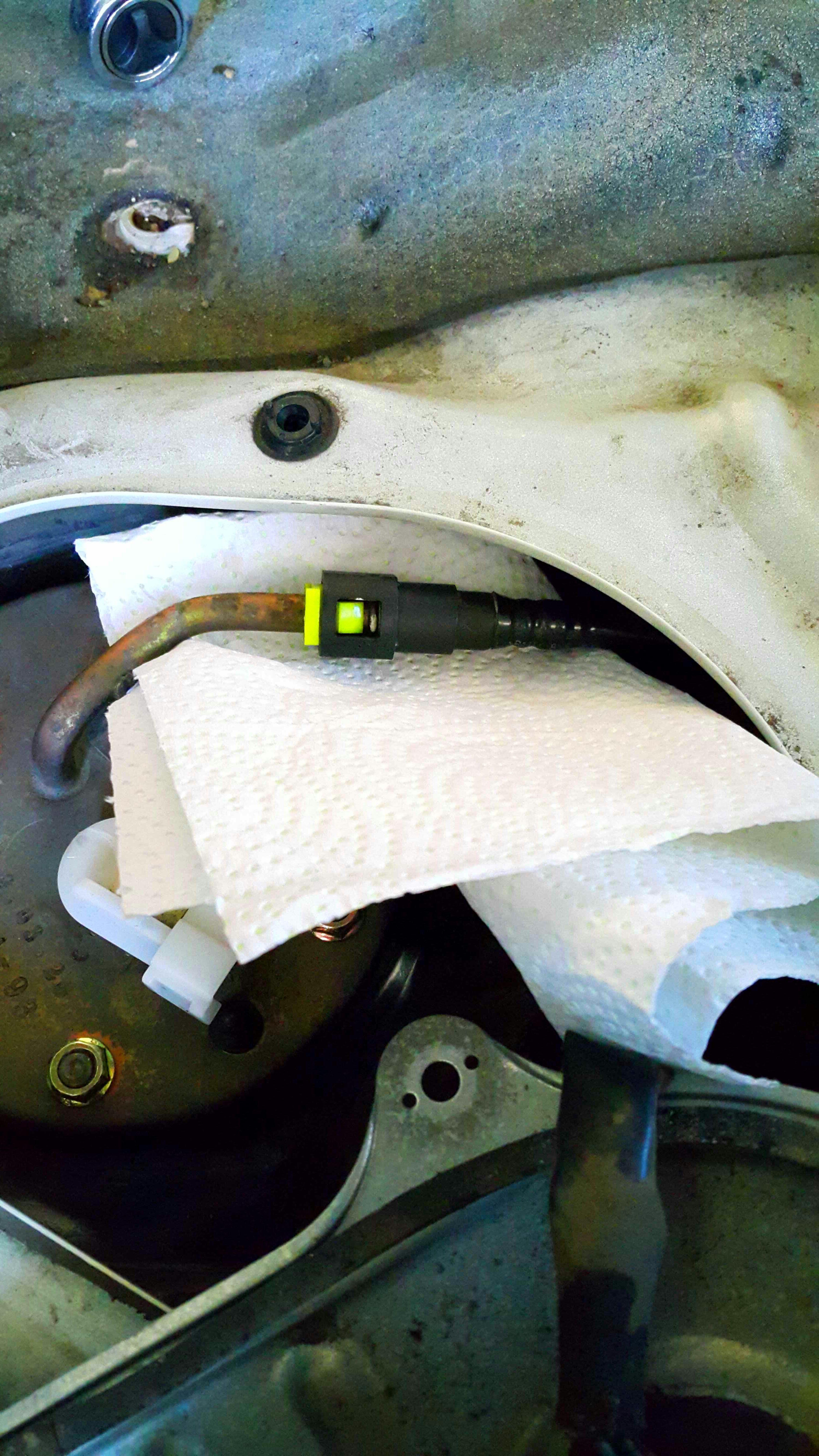 Replacing a Fuel Pump (Honda Civic 1999)! 8 Steps Instructables