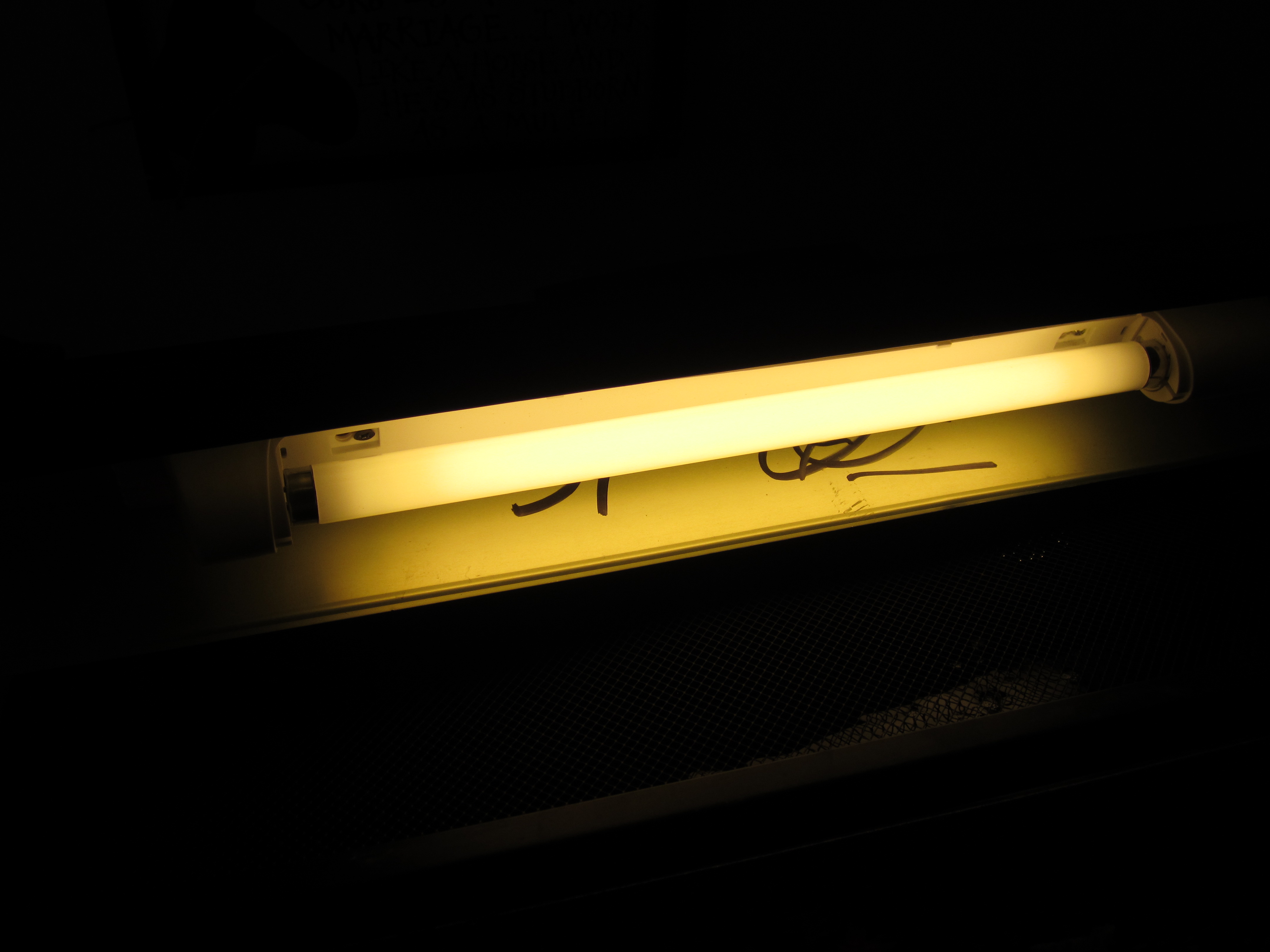 DIY Aquarium Hood Instructables