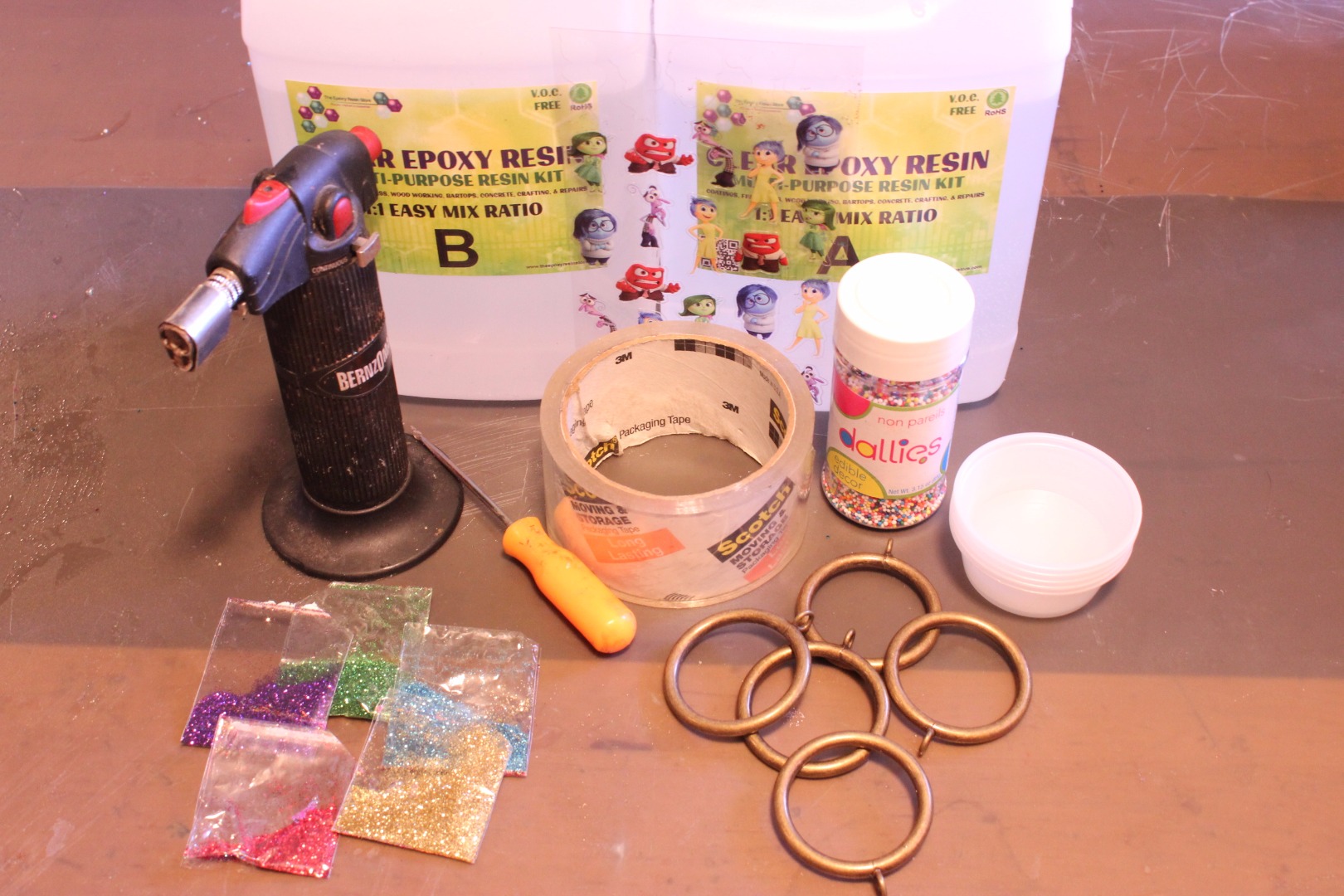 MakeOver Shower HooksInsideOut Resin Instructables