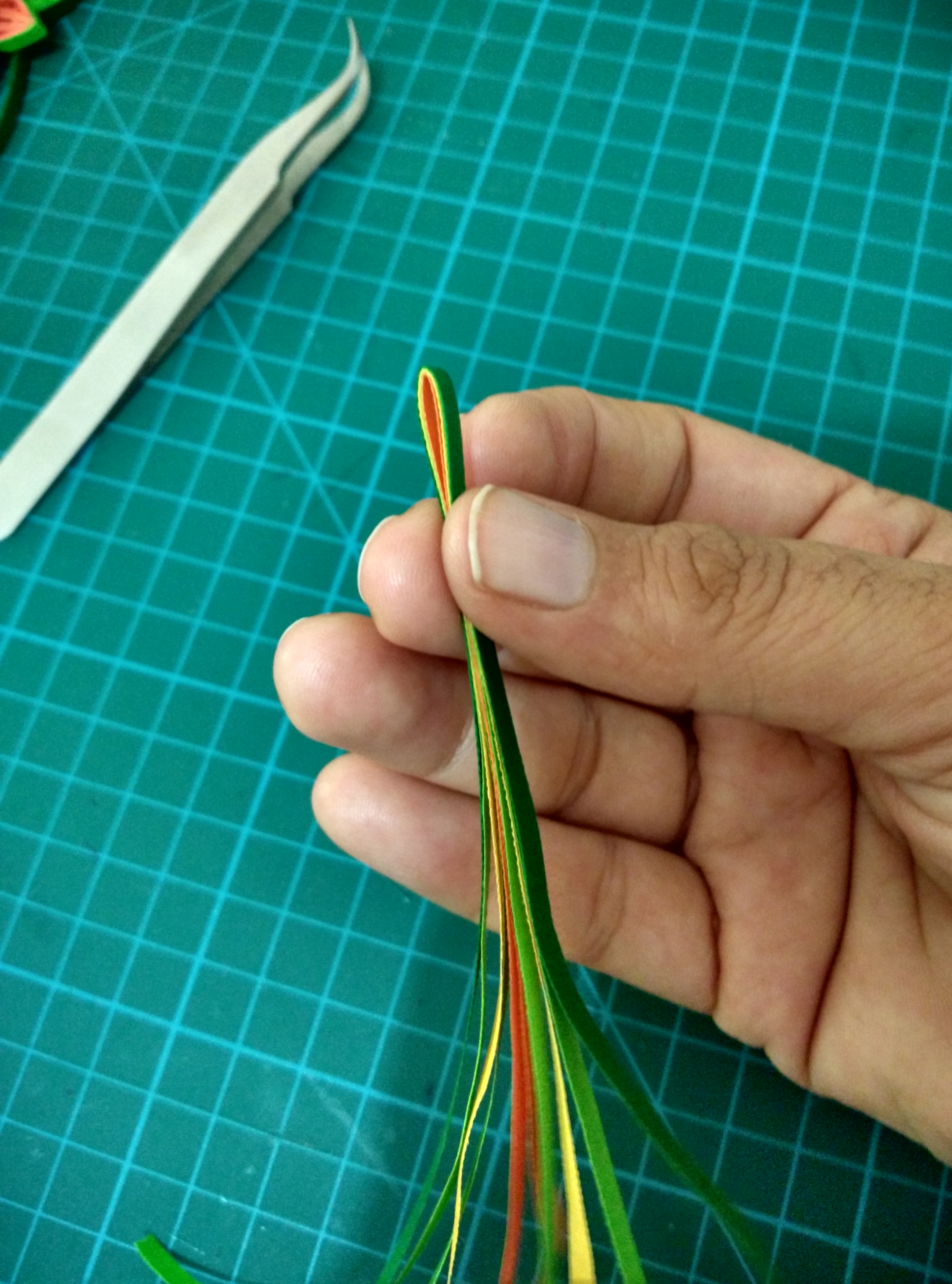 3D Quilled Flowers and Leaves From Scratch! 4 Steps (with