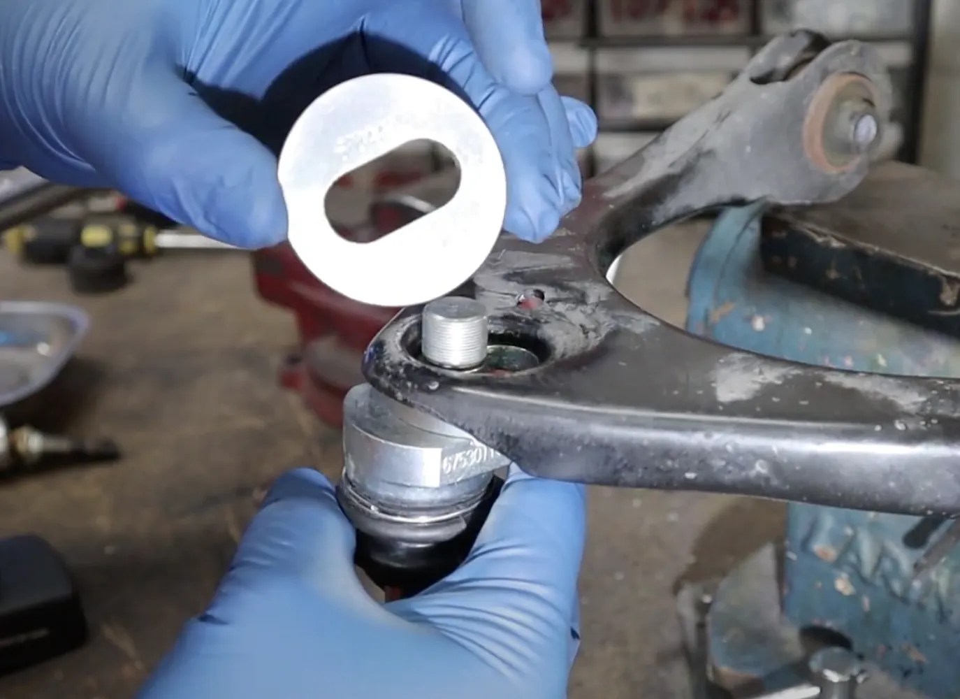 How to Install Adjustable Balljoints to Adjust Camber : 7 Steps