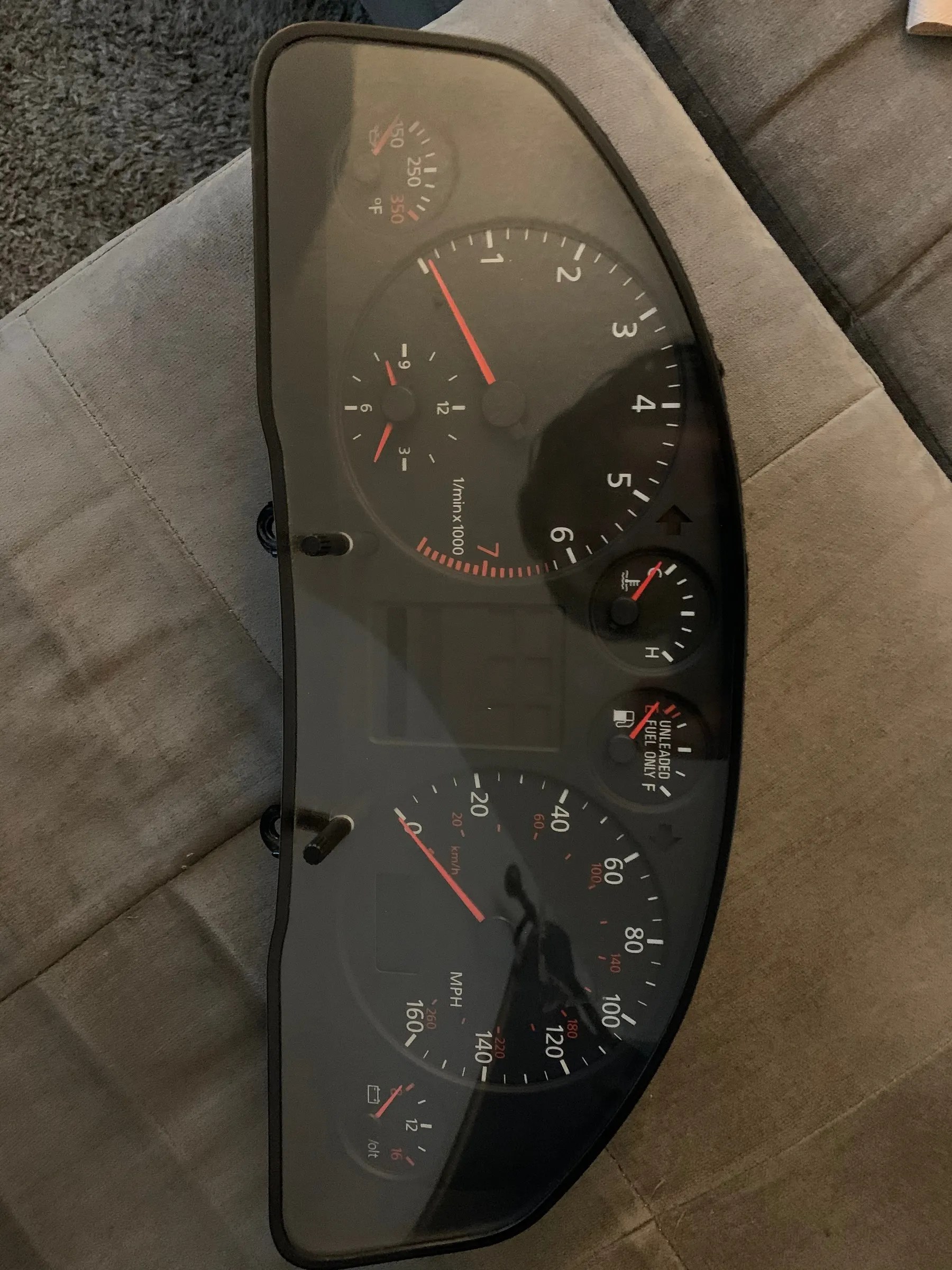 Replacing Dash Lights in B5 A4 : 4 Steps (with Pictures) - Instructables