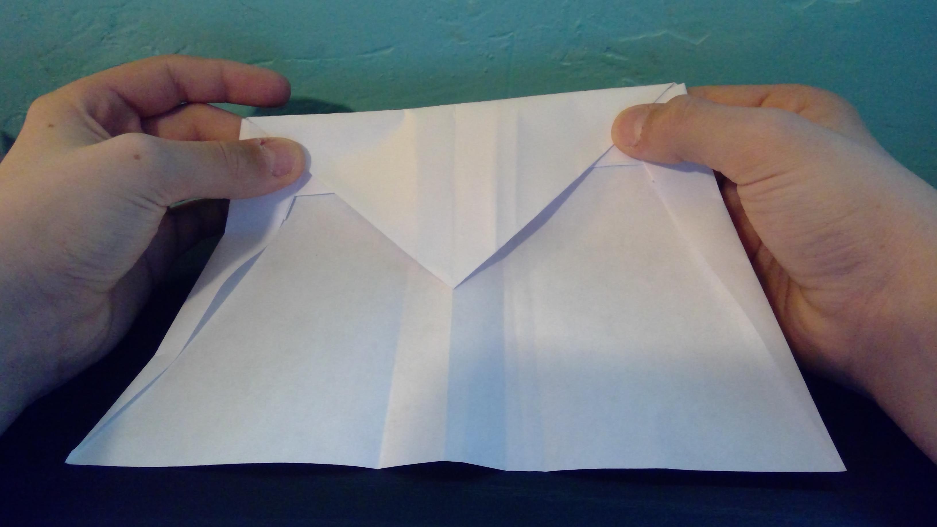 Long Airtime Paper Airplane Tutorial 9 Steps Instructables