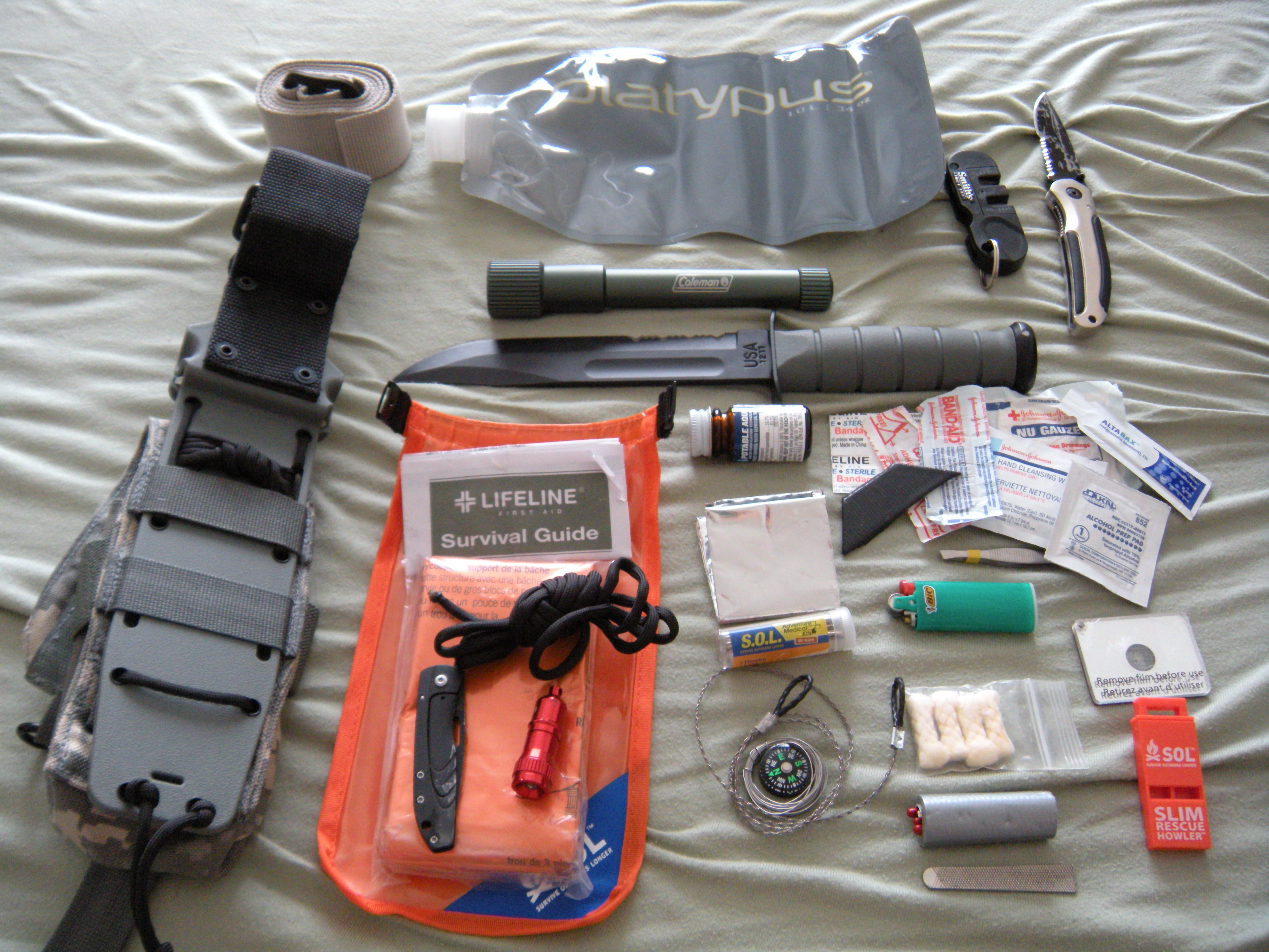 A Comprehensive Bail Out Bag 4 Steps Instructables