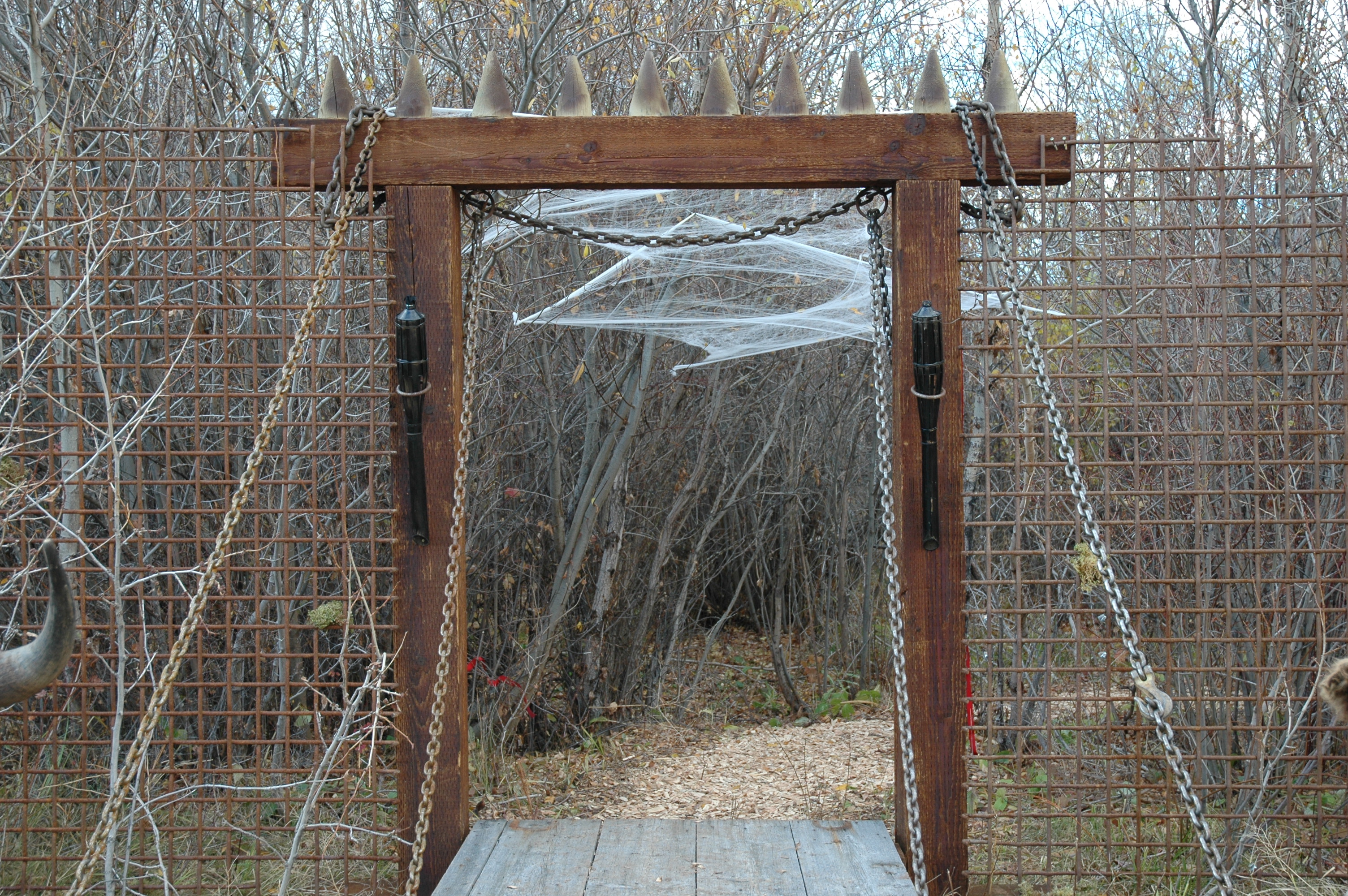 How to Build a Spooky Working Drawbridge With Sounds and Light 10