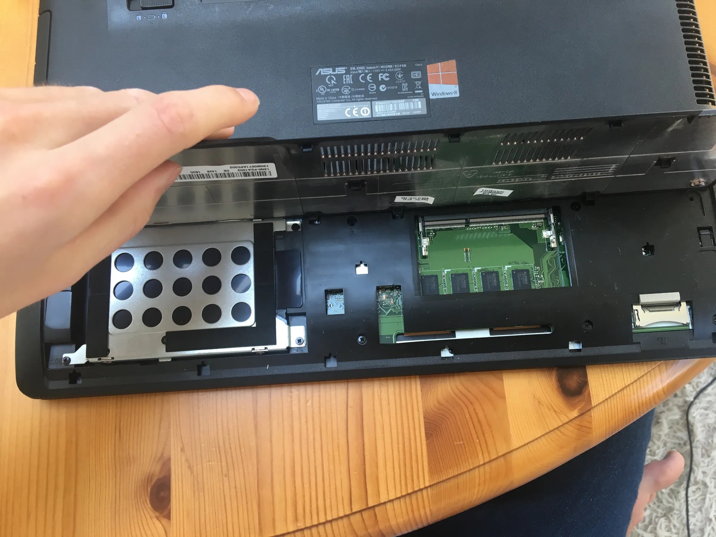 Upgrading Asus X550C and CA Series Laptop RAM 7 Steps Instructables