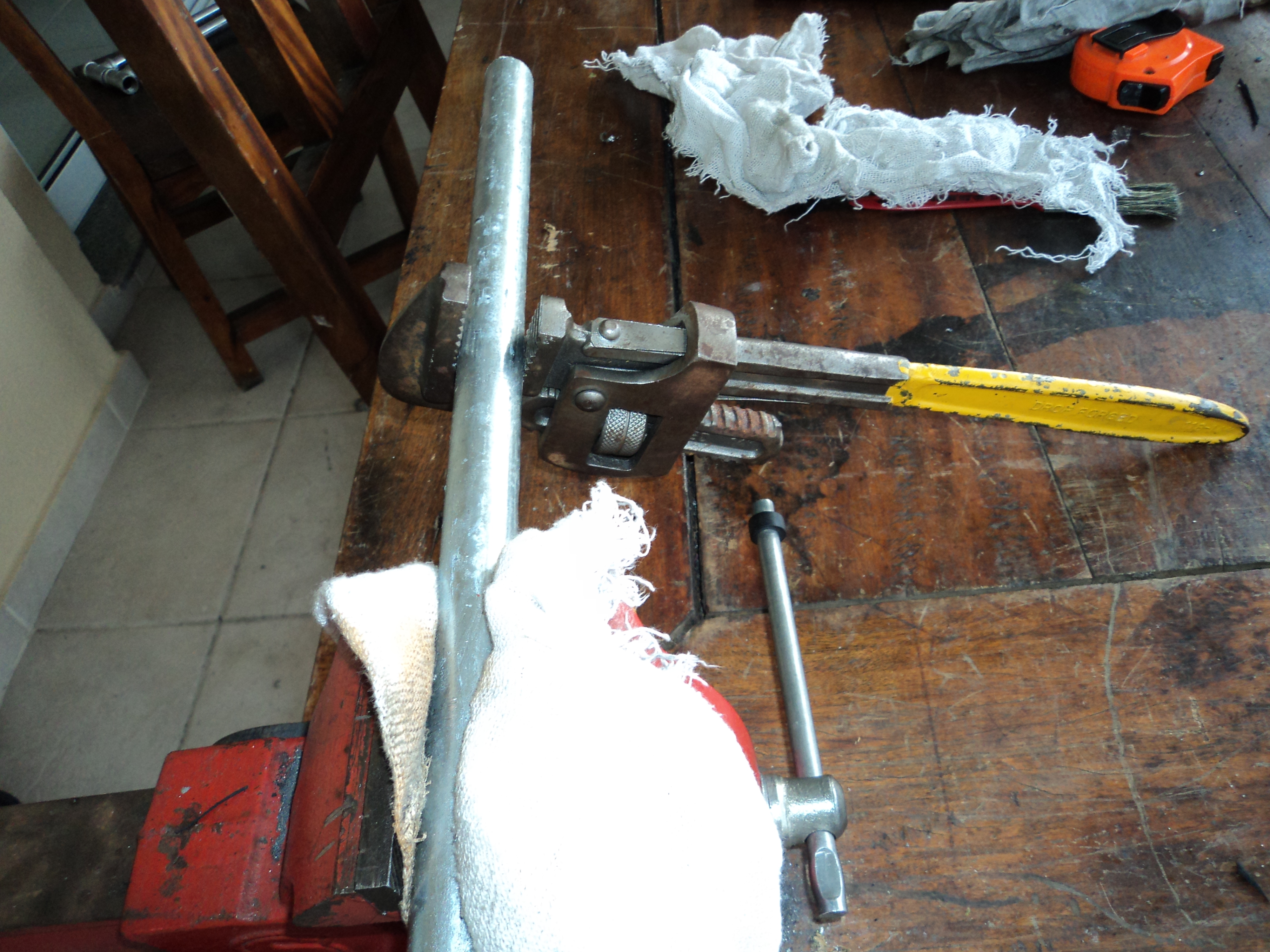 How to Cut Pipe Threads Without a Pipe Vise 4 Steps (with Pictures