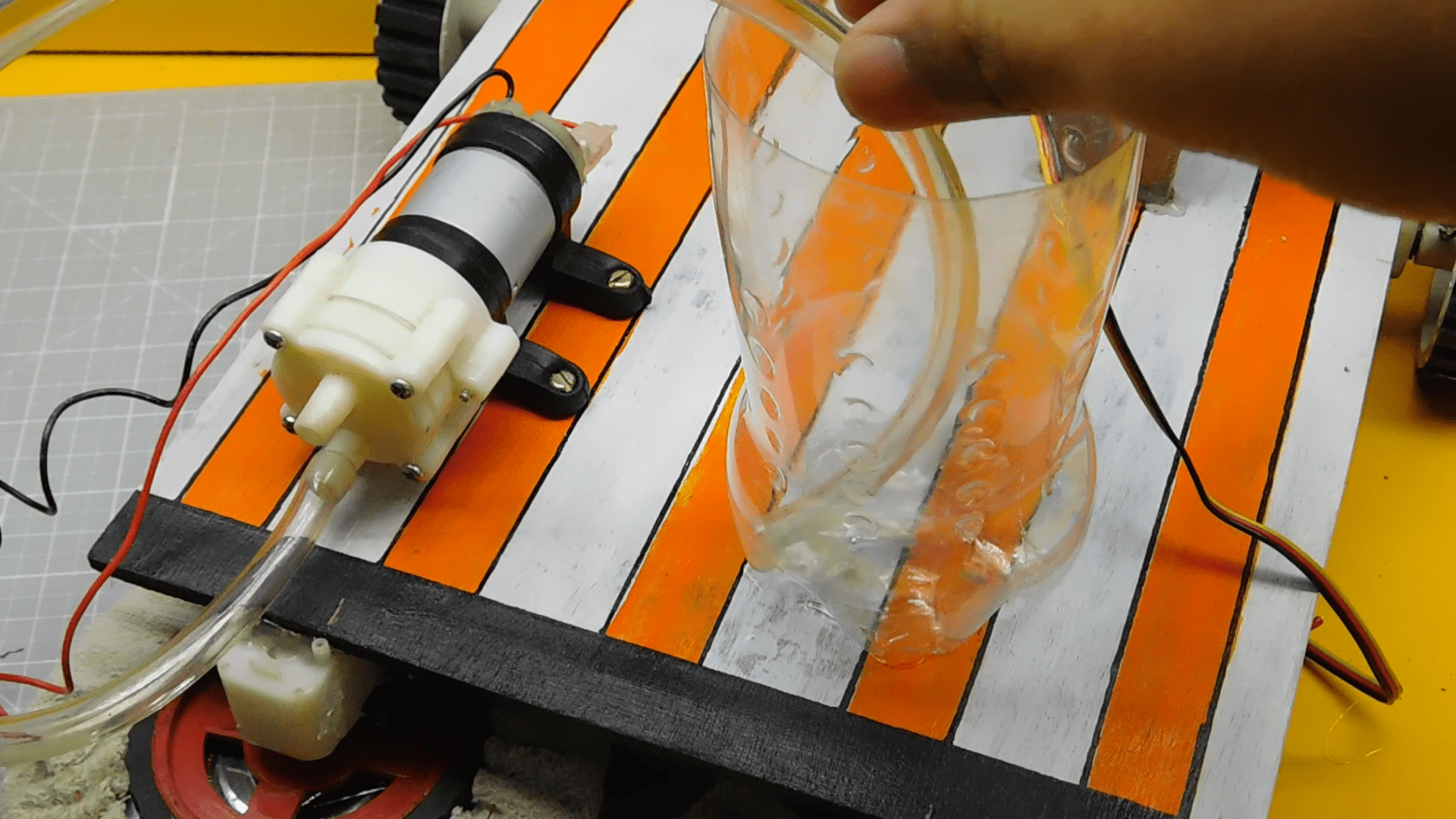 CleanSweep the Floor Cleaning Robot! 12 Steps (with Pictures