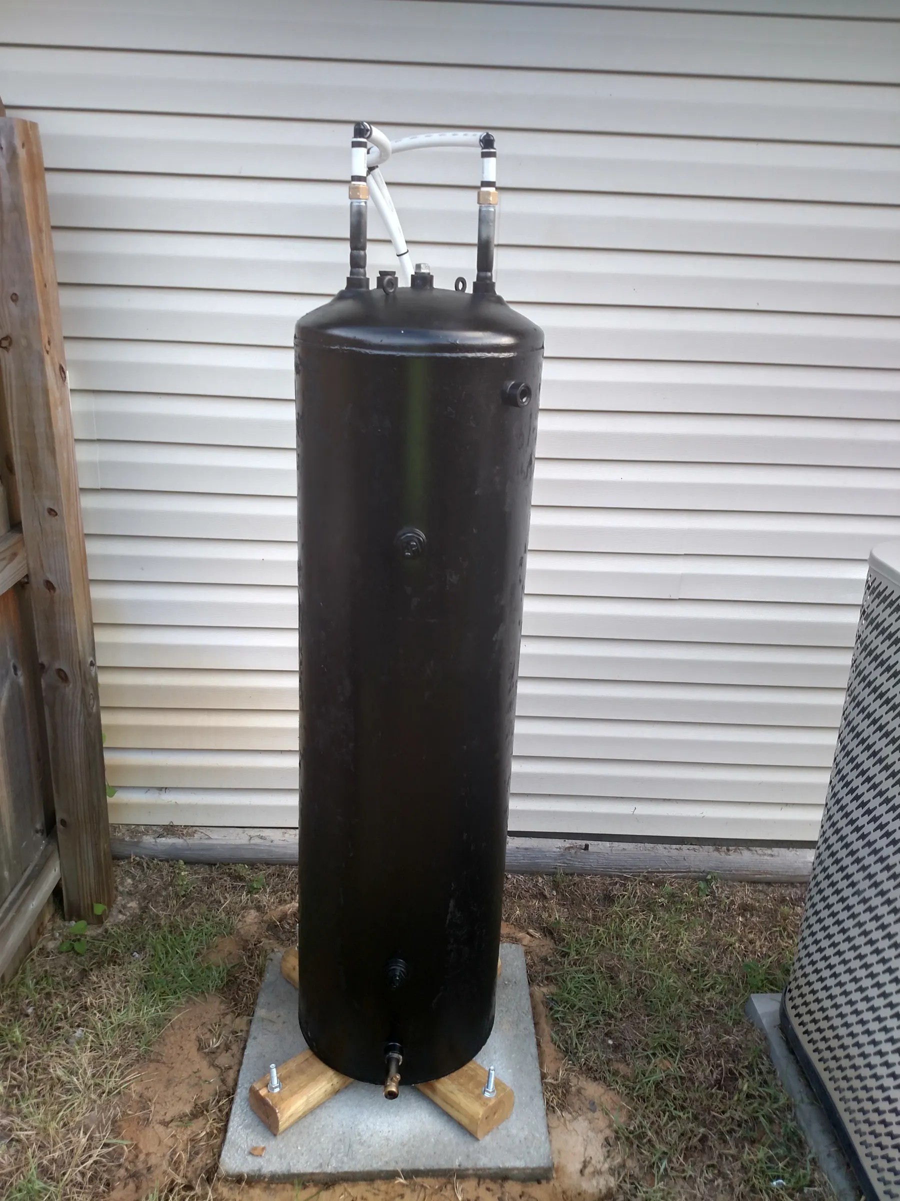 Make a Cheap Solar Batch Water Heater (Solar Preheater) 9 Steps (with