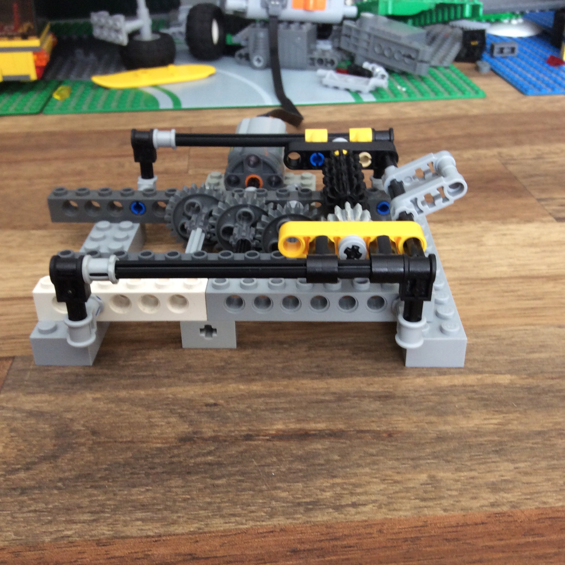 How to Make an Easy Customisable Lego Transmission Part 1