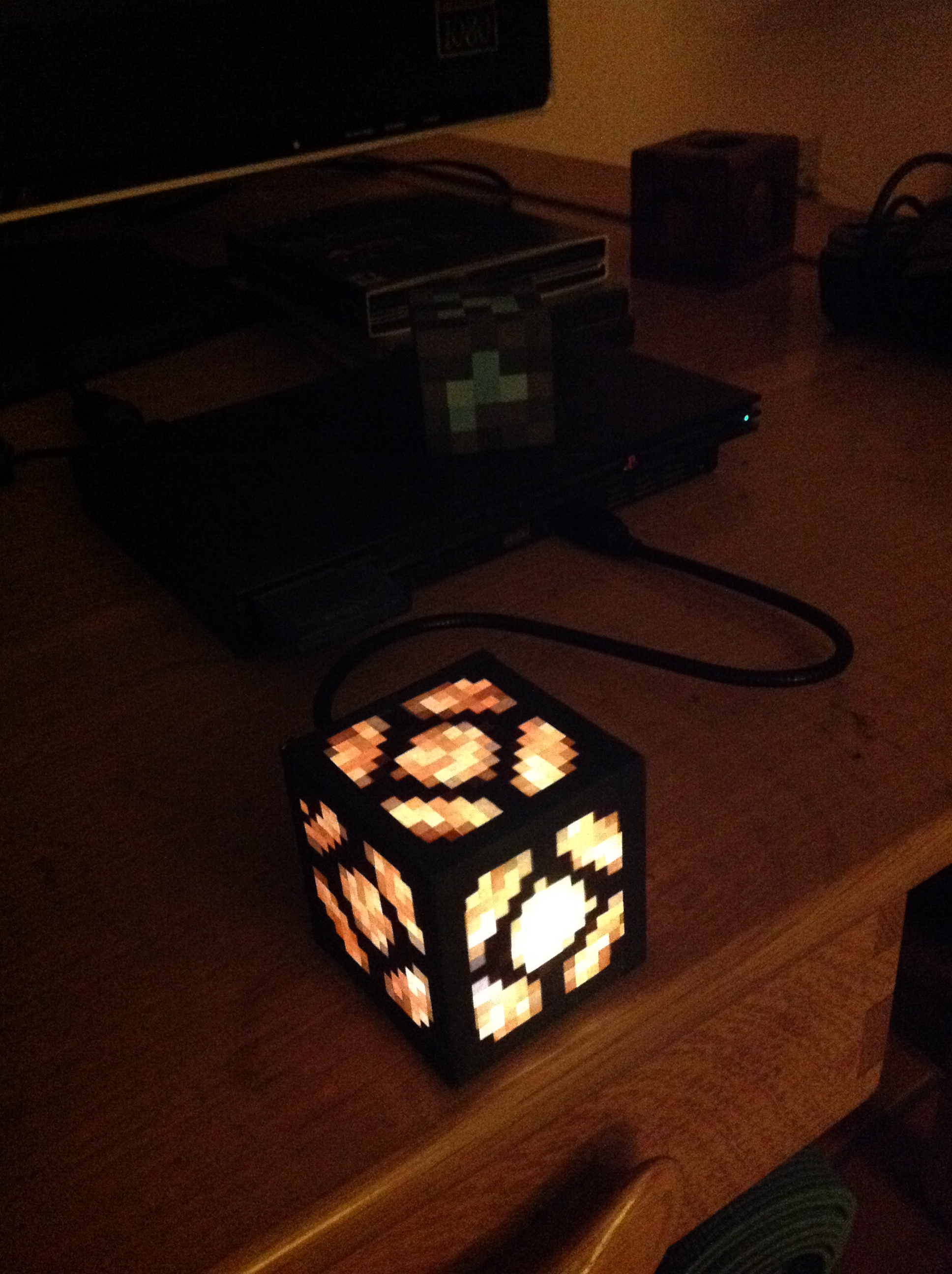 Redstone Lamp - Instructables