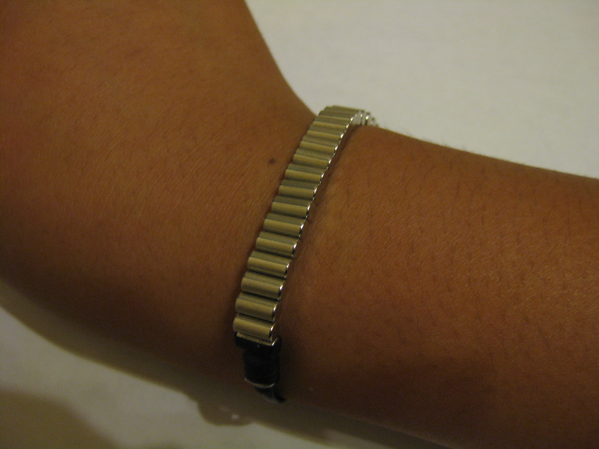 Make a Bracelet 4 Steps Instructables