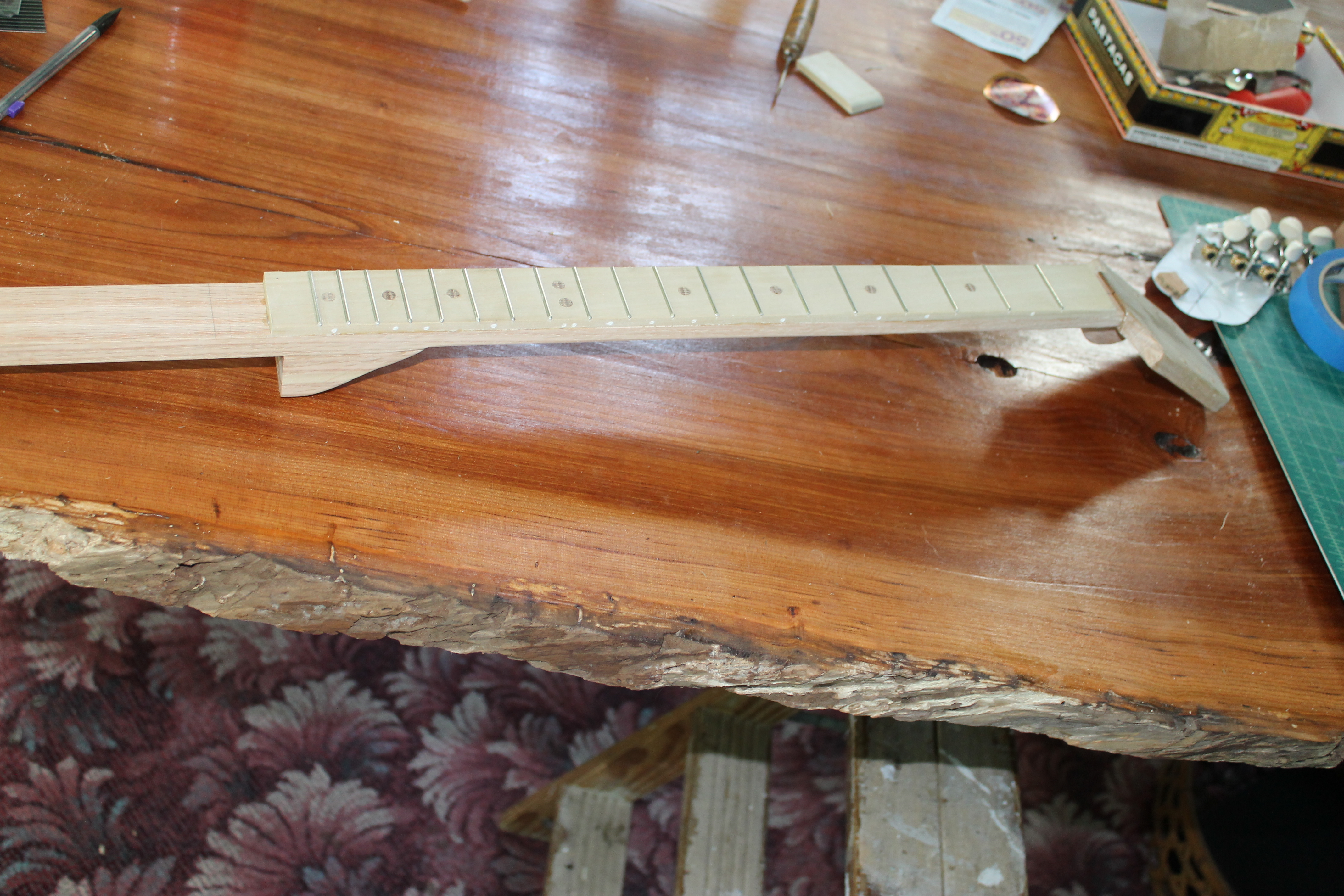 Awesome Cigar Box Dulcimer 14 Steps (with Pictures) Instructables