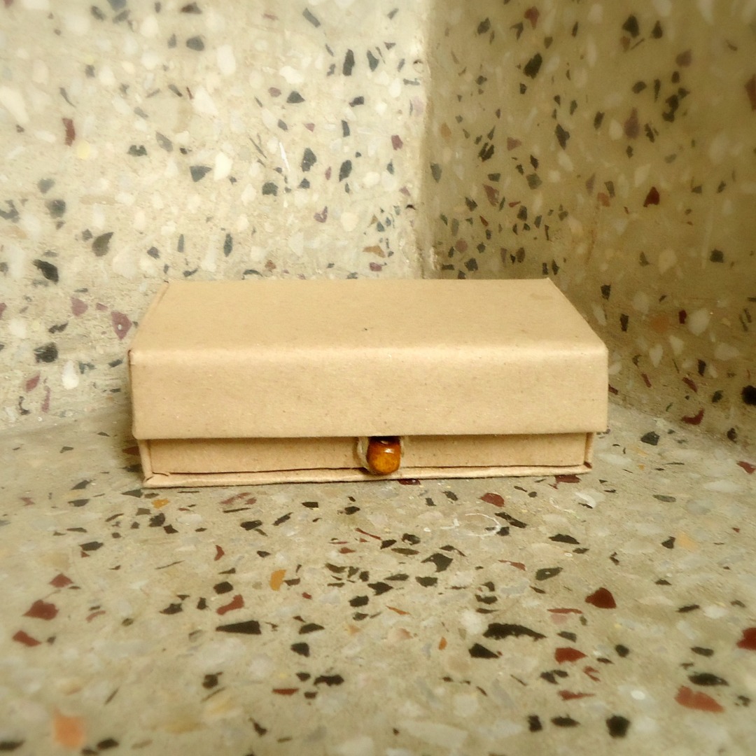 Vintage Cardboard Box 5 Steps (with Pictures) Instructables