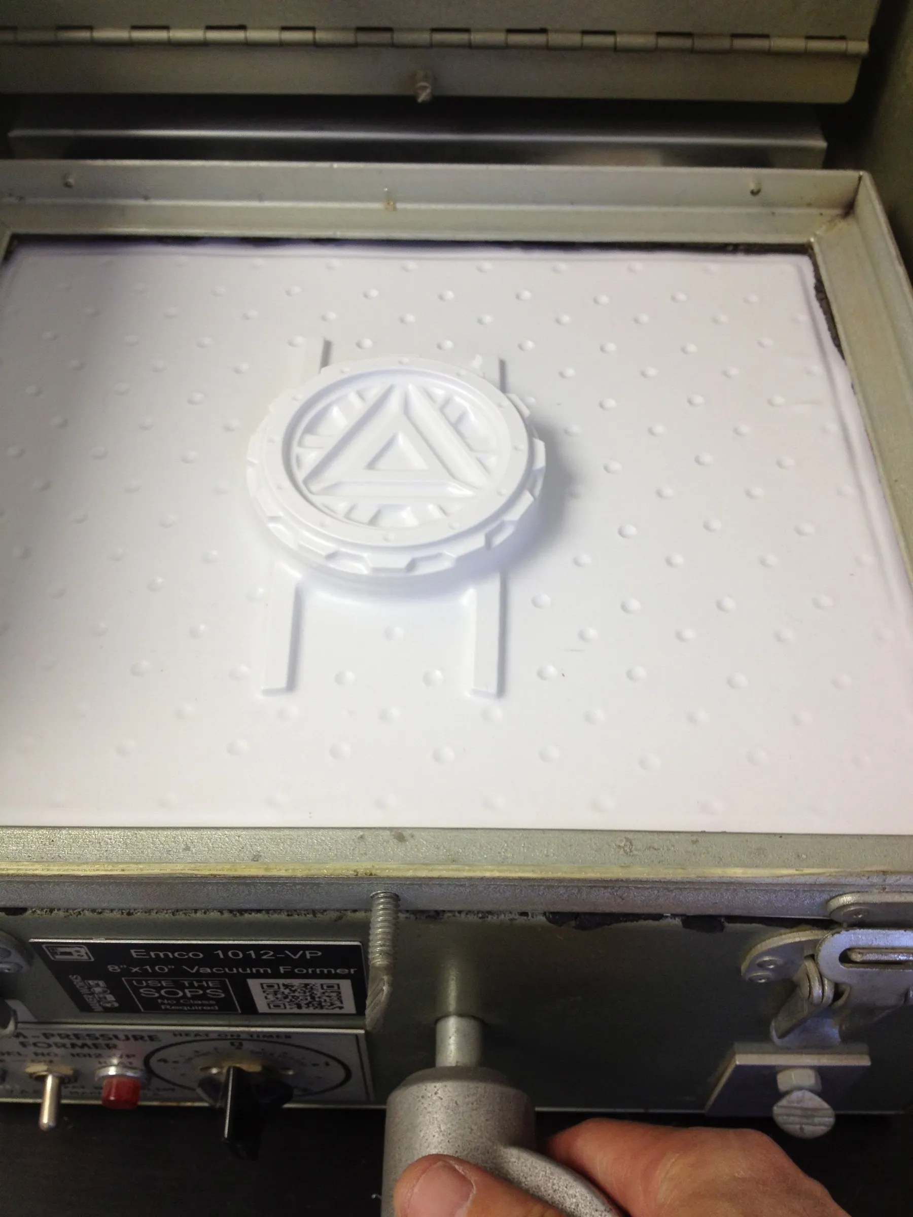 LaserCut Forms for Thermoforming (Vacuum Forming) 4 Steps
