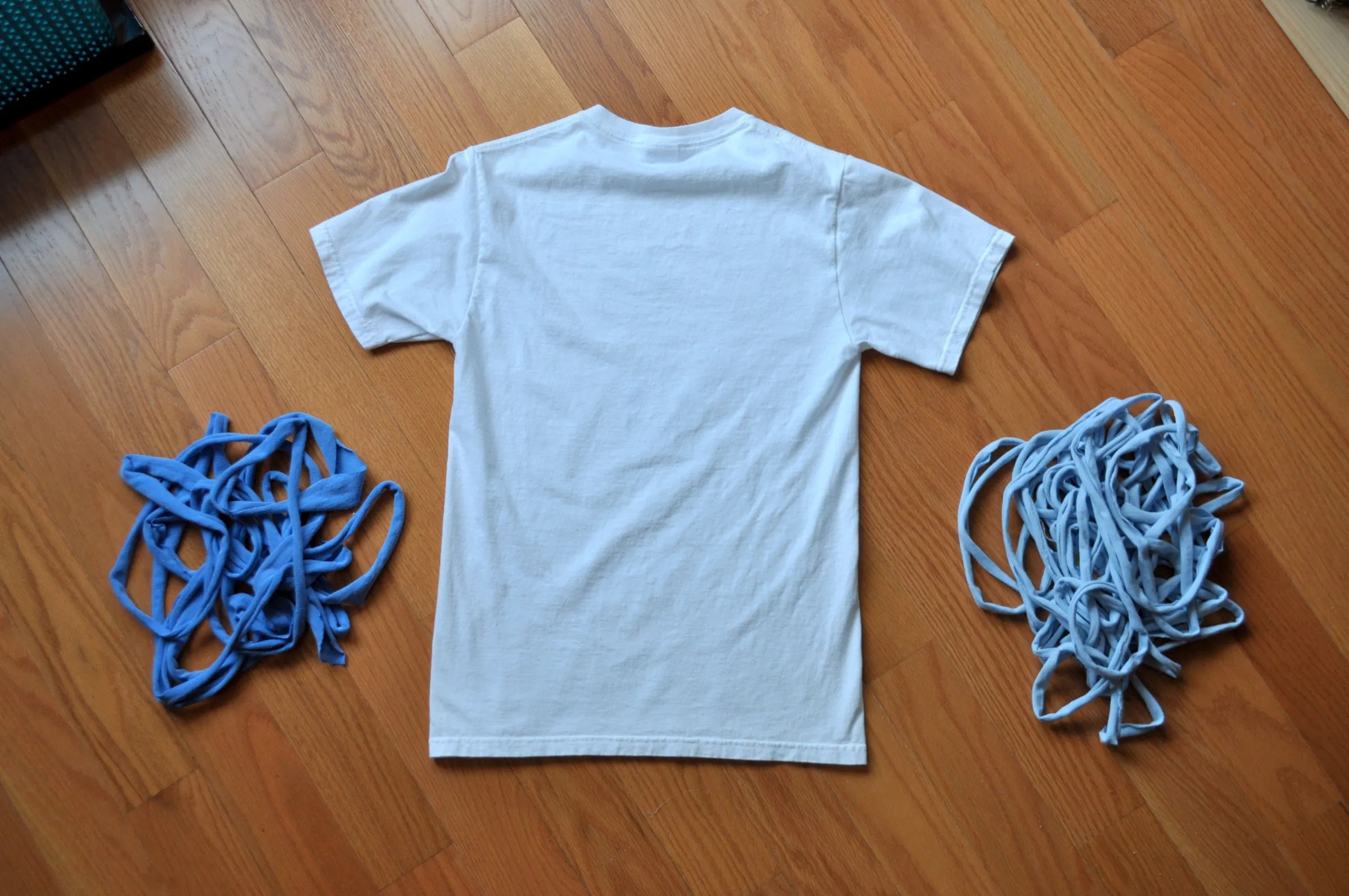 TShirt Into Continuous Yarn! 4 Steps (with Pictures) Instructables
