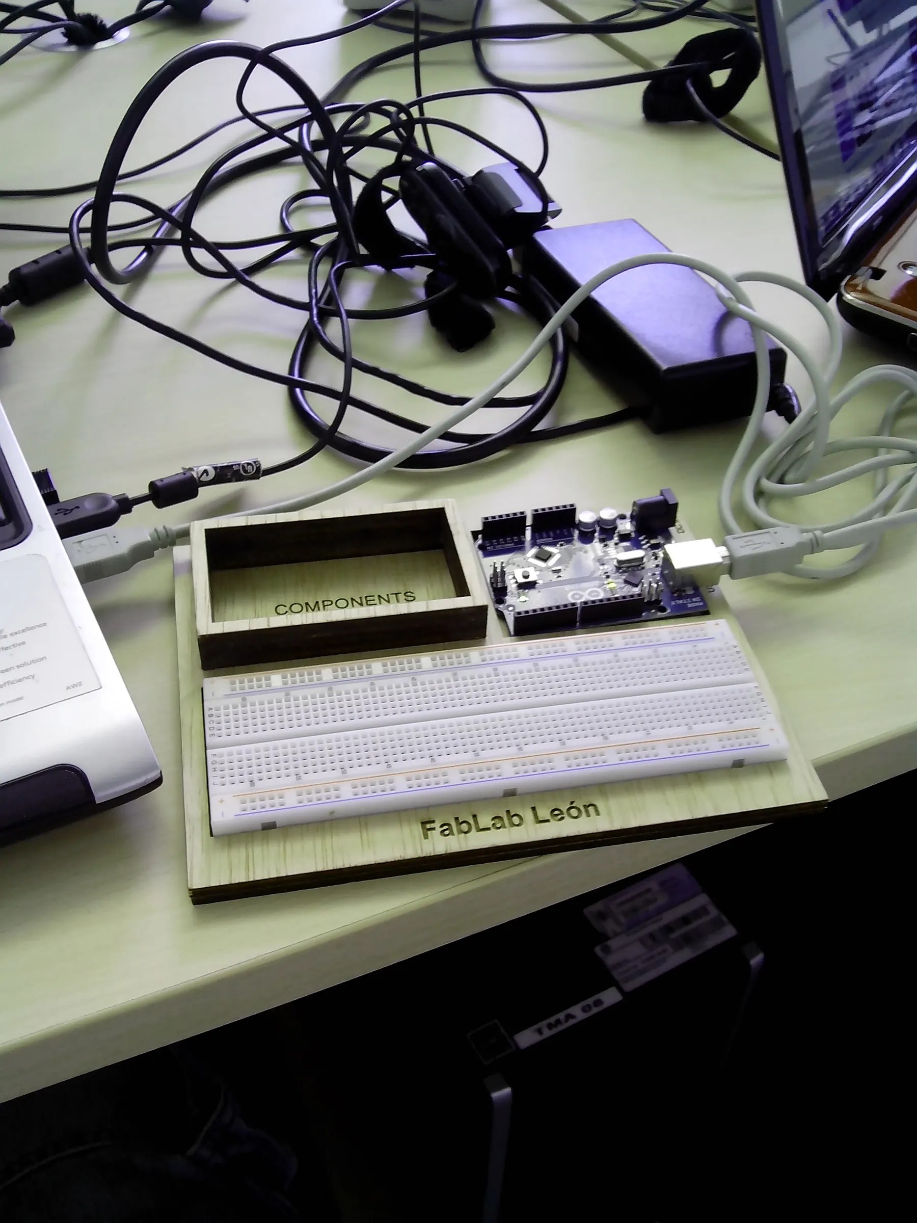 How to Connect Arduino to a PC Through the Serial Port Instructables