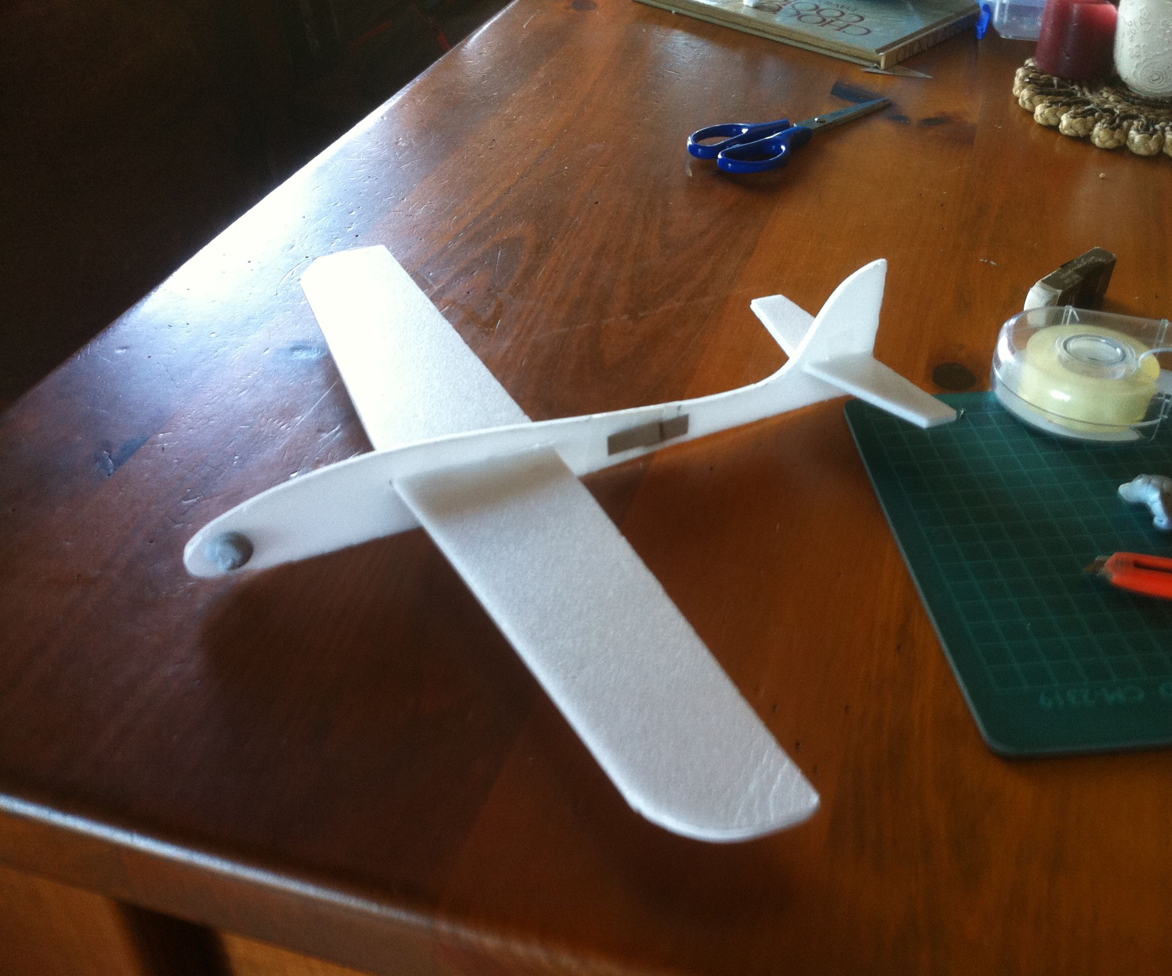 Kids Home Made Glider Using Depron Foam 4 Steps Kids Home Made Glider Using Depron Foam 4 Steps