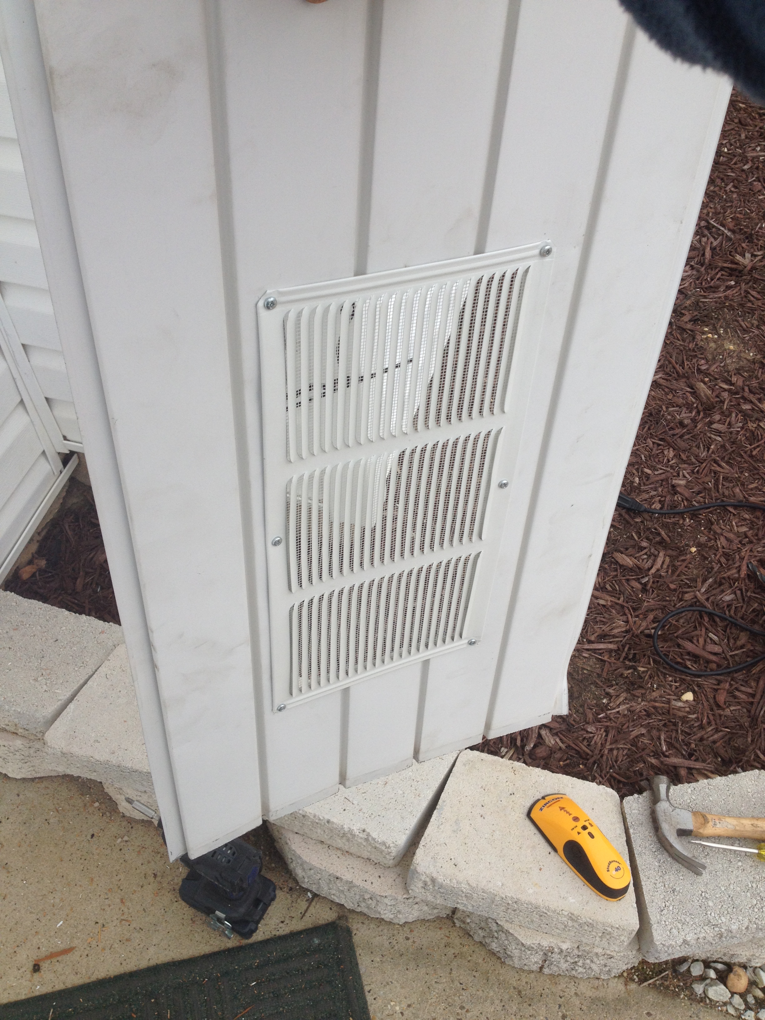 Simple Soffit Vent Installation 7 Steps Instructables