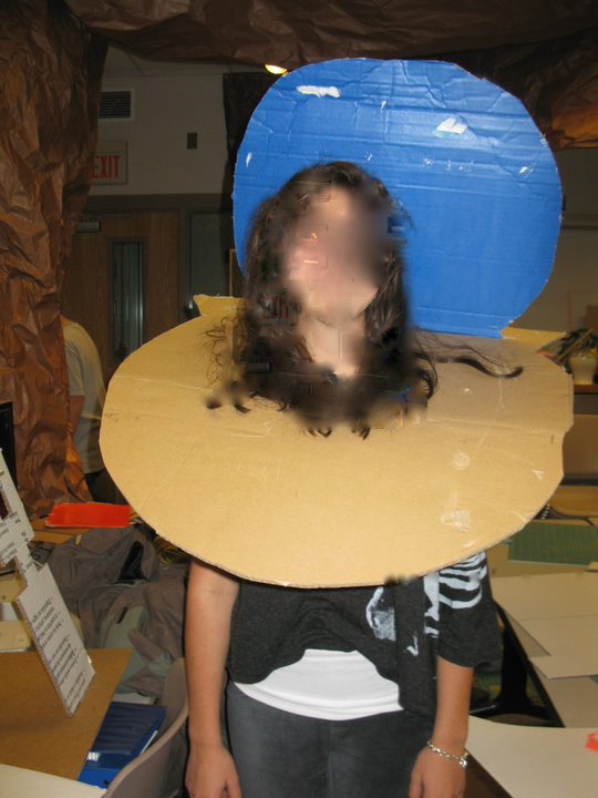Cool Cardboard Clam Costume 3 Steps Instructables