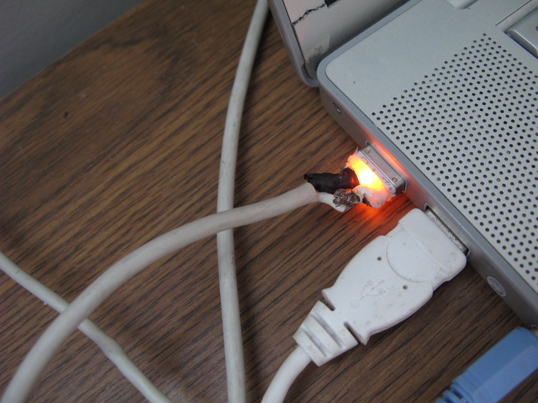 Repair Apple MacBook MagSafe Charger Power Cord 5 Steps (with Pictures) Instructables