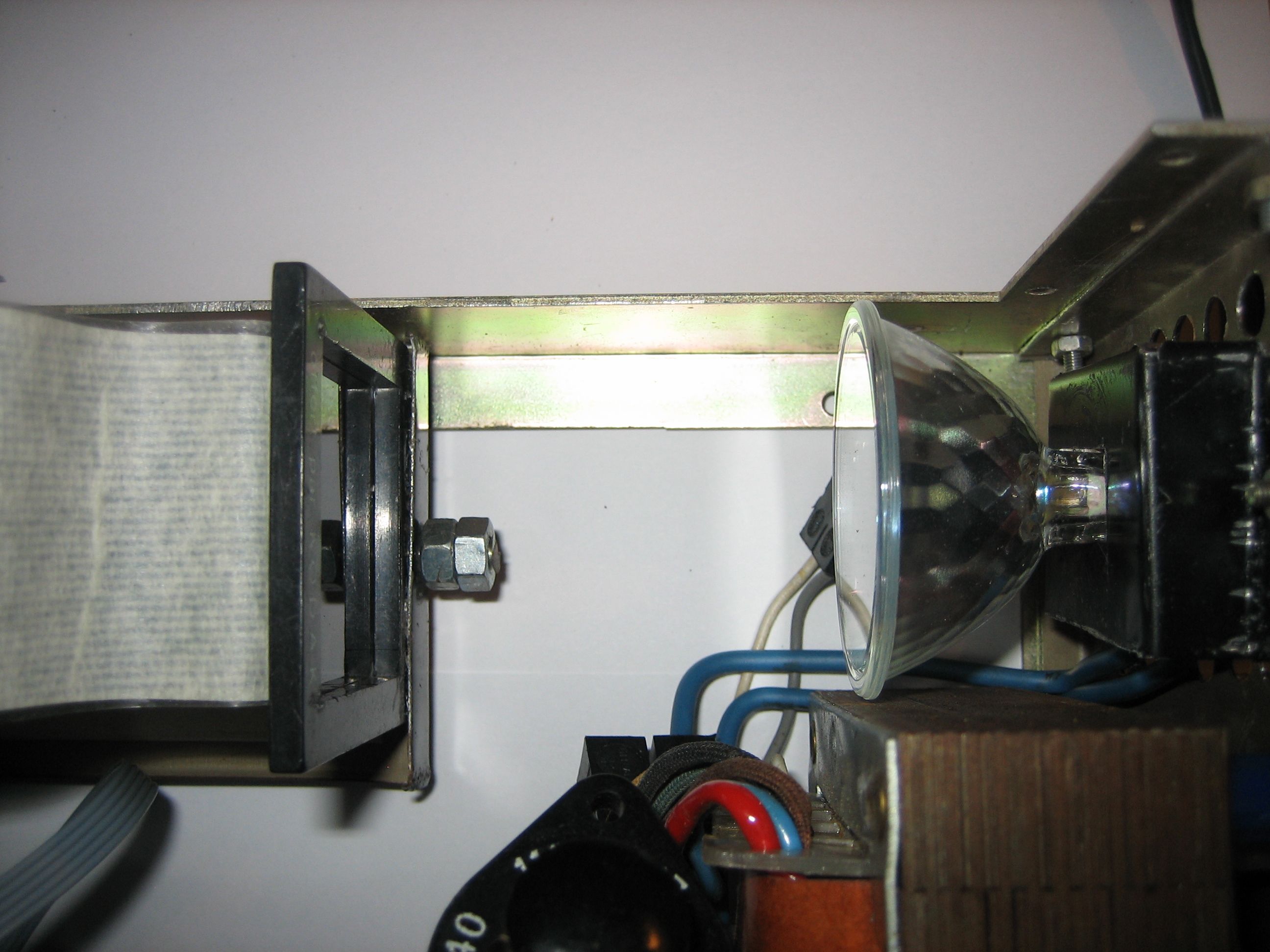 How to Build a Clock That Projects Time on the Wall 6 Steps