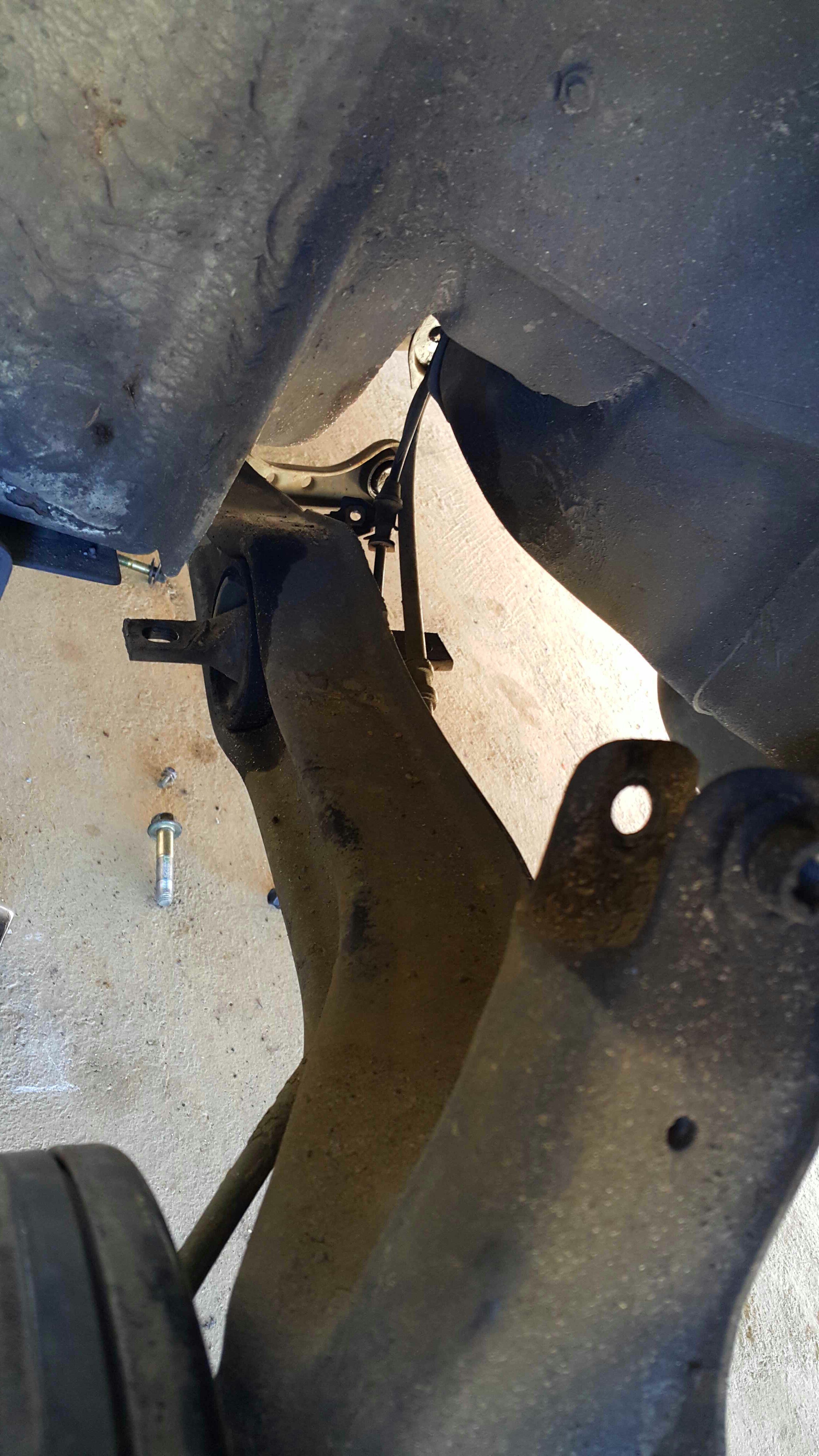 Replacing Trailing Arm Bushings on My Honda Civic! 4 Steps Instructables