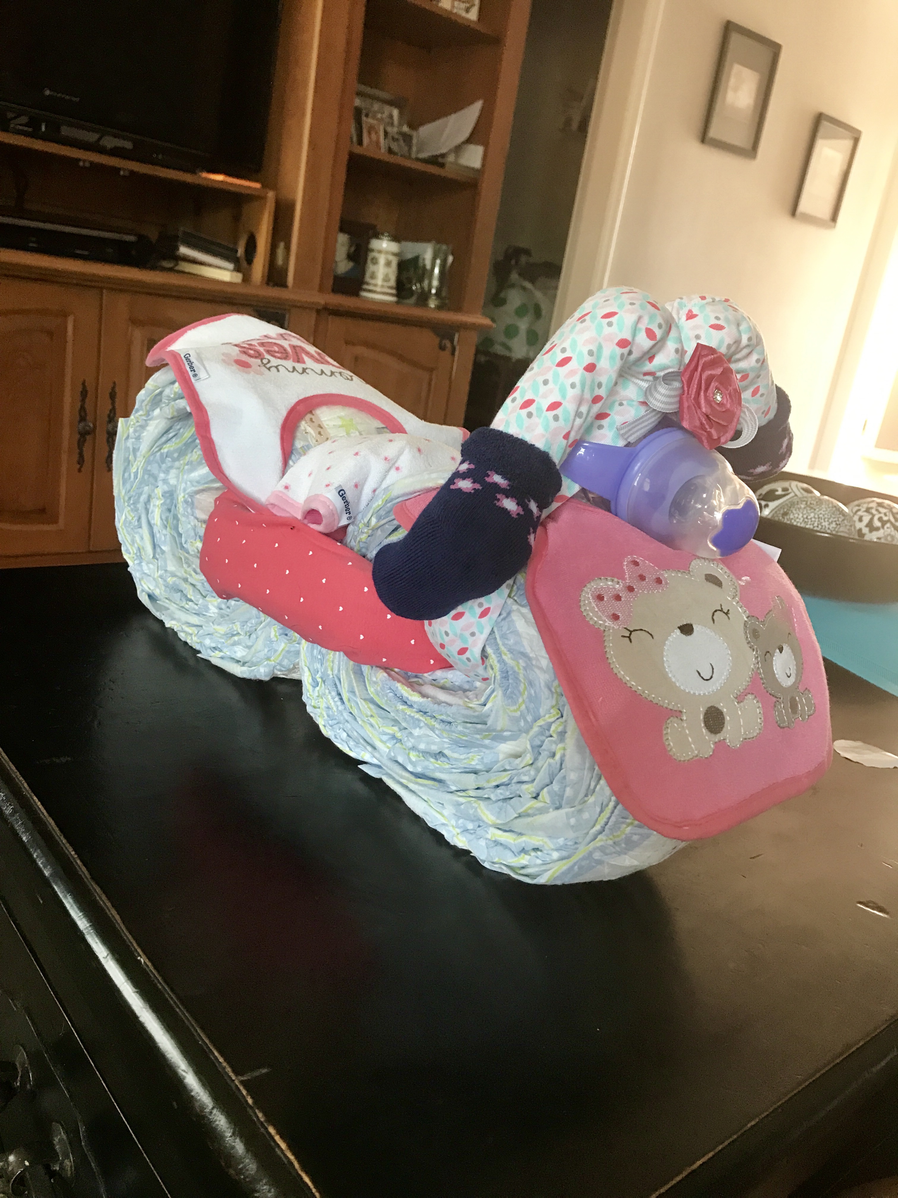 How to Make a Diaper Motorcycle Baby Shower Show Stopper 10 Steps