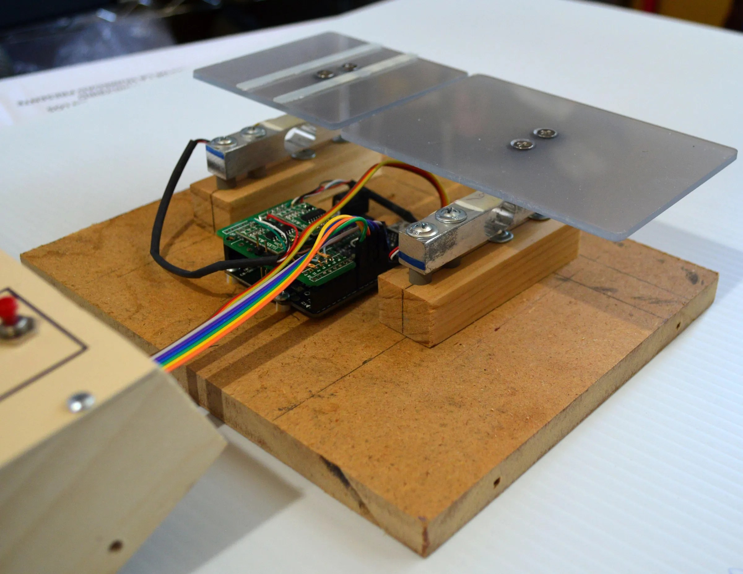 Pinewood Derby Car Scale With CenterofGravity (CG) Calculation 9