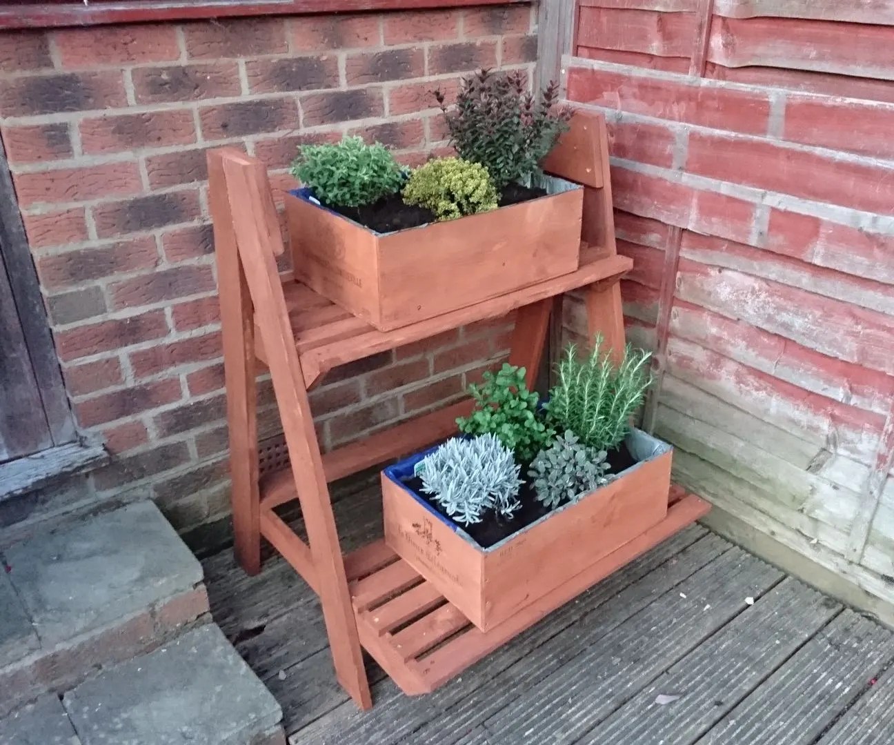 Staggered Pallet Planter 8 Steps (with Pictures