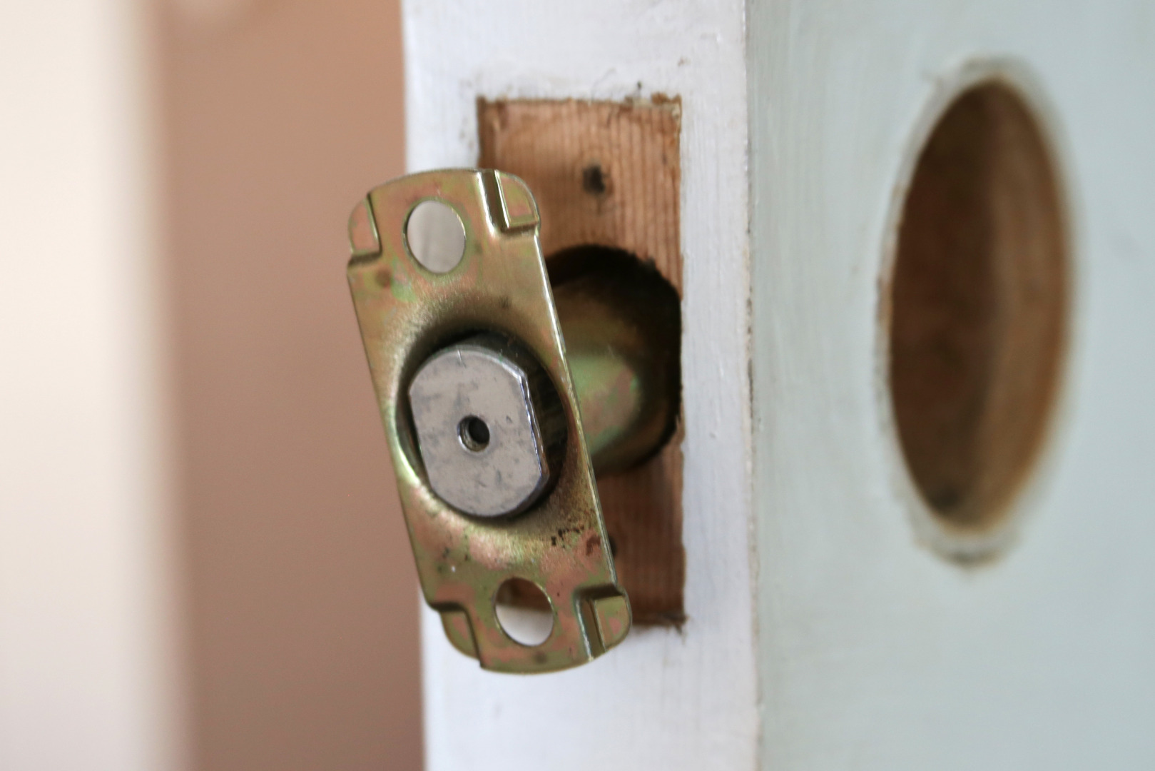 How to Change a Lock 6 Steps (with Pictures) Instructables