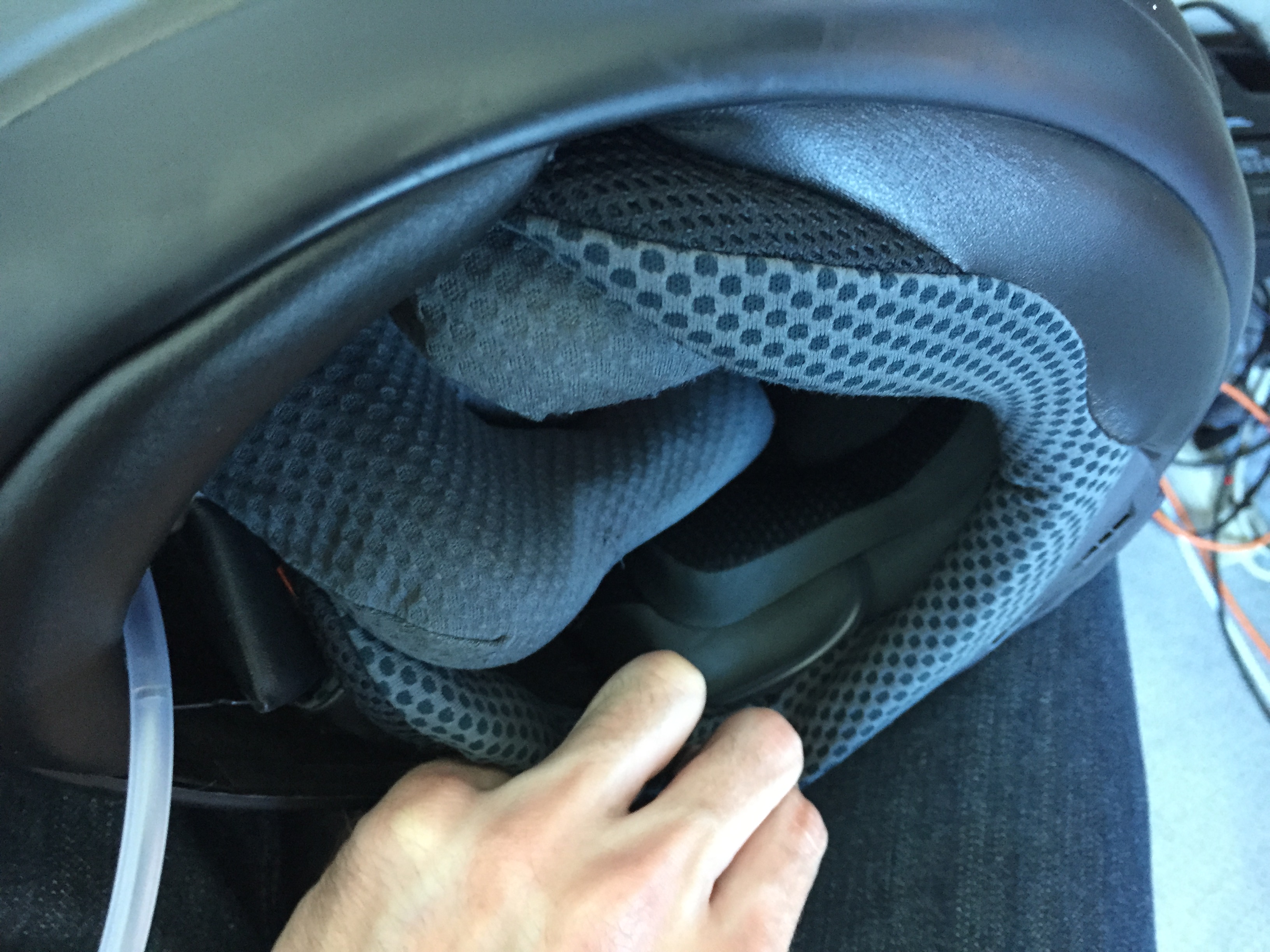 Nodrill Motorcycle Helmet MotoGP Hydration Mod 8 Steps (with