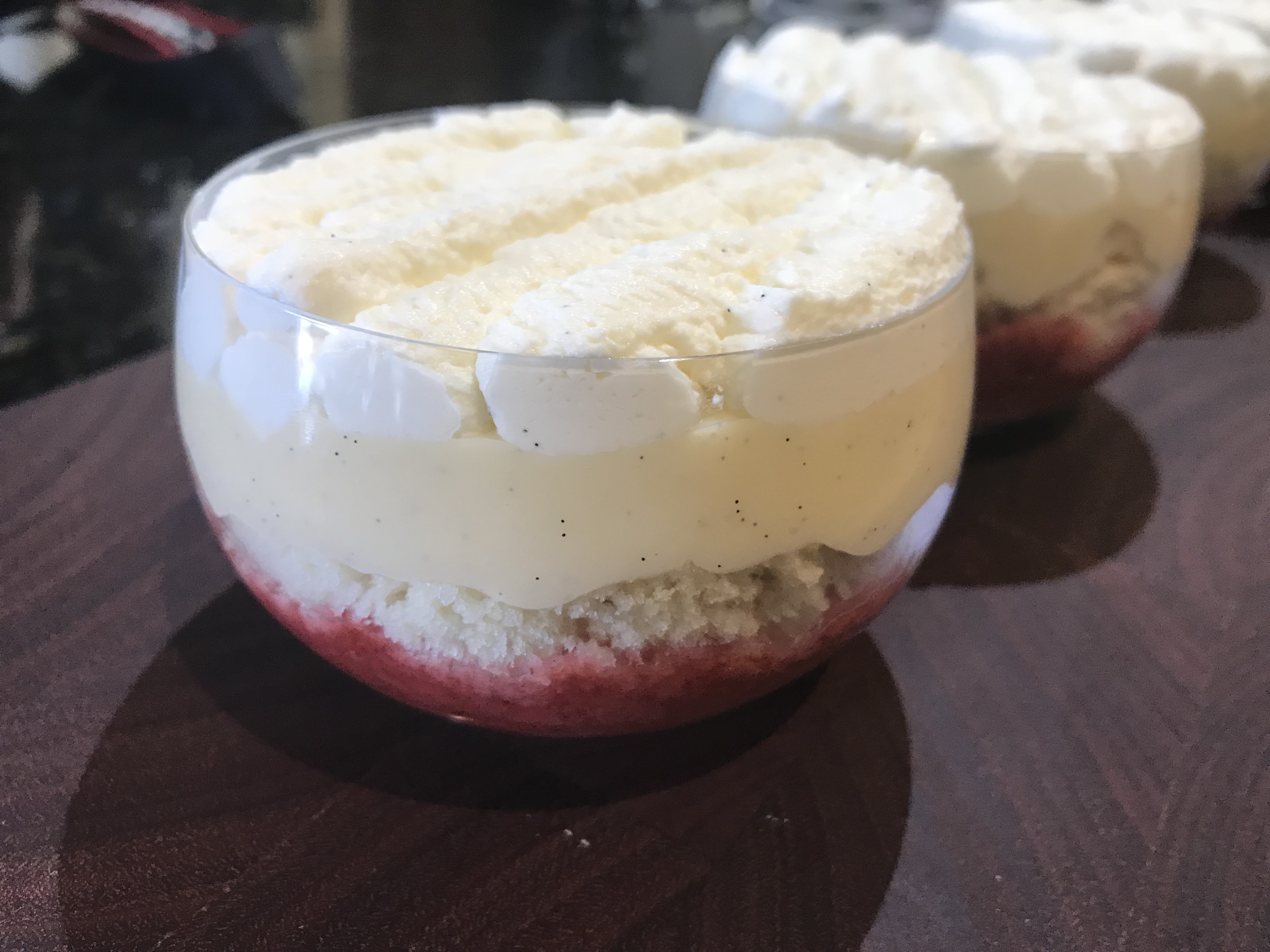 Copycat Marks & Spencer Strawbery Trifle 9 Steps (with Pictures