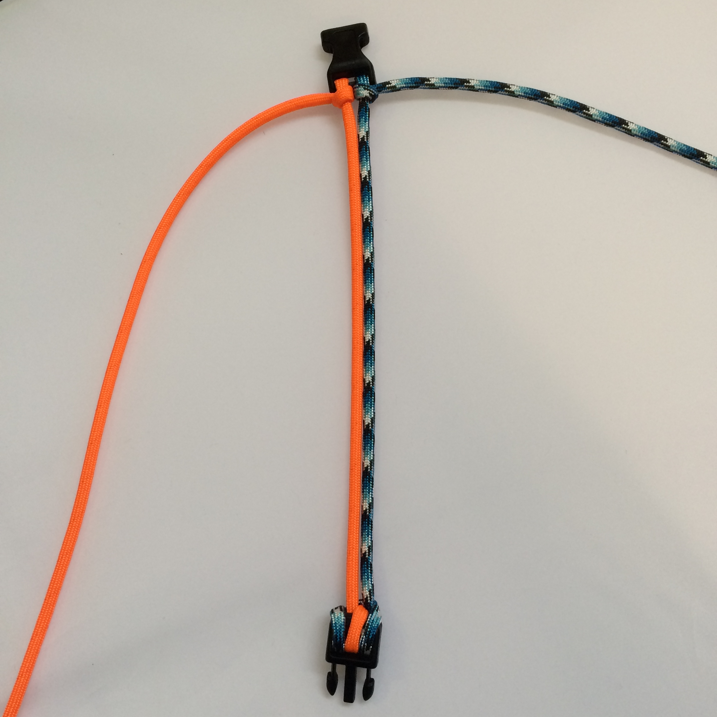 How to Make a Paracord Bracelet 5 Steps Instructables