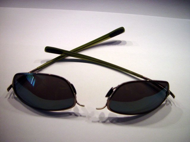 Solder lightly to strengthen the bond, but do not use too much solder to allow for an additional layer. Repair Eye Glasses With A Broken Bridge Flexon Sunglasses 4 Steps Instructables