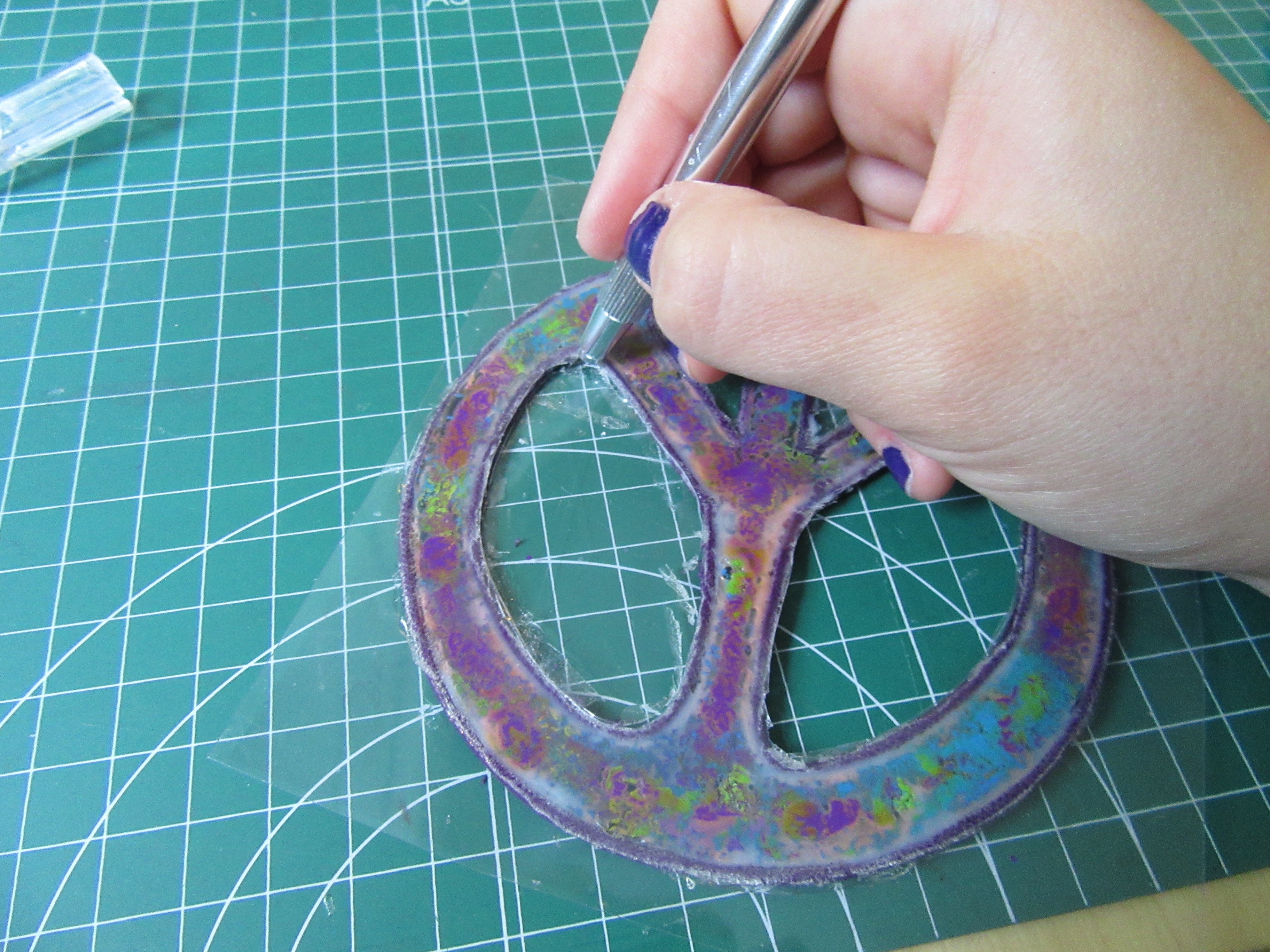 Glue Suncatcher 12 Steps (with Pictures) Instructables