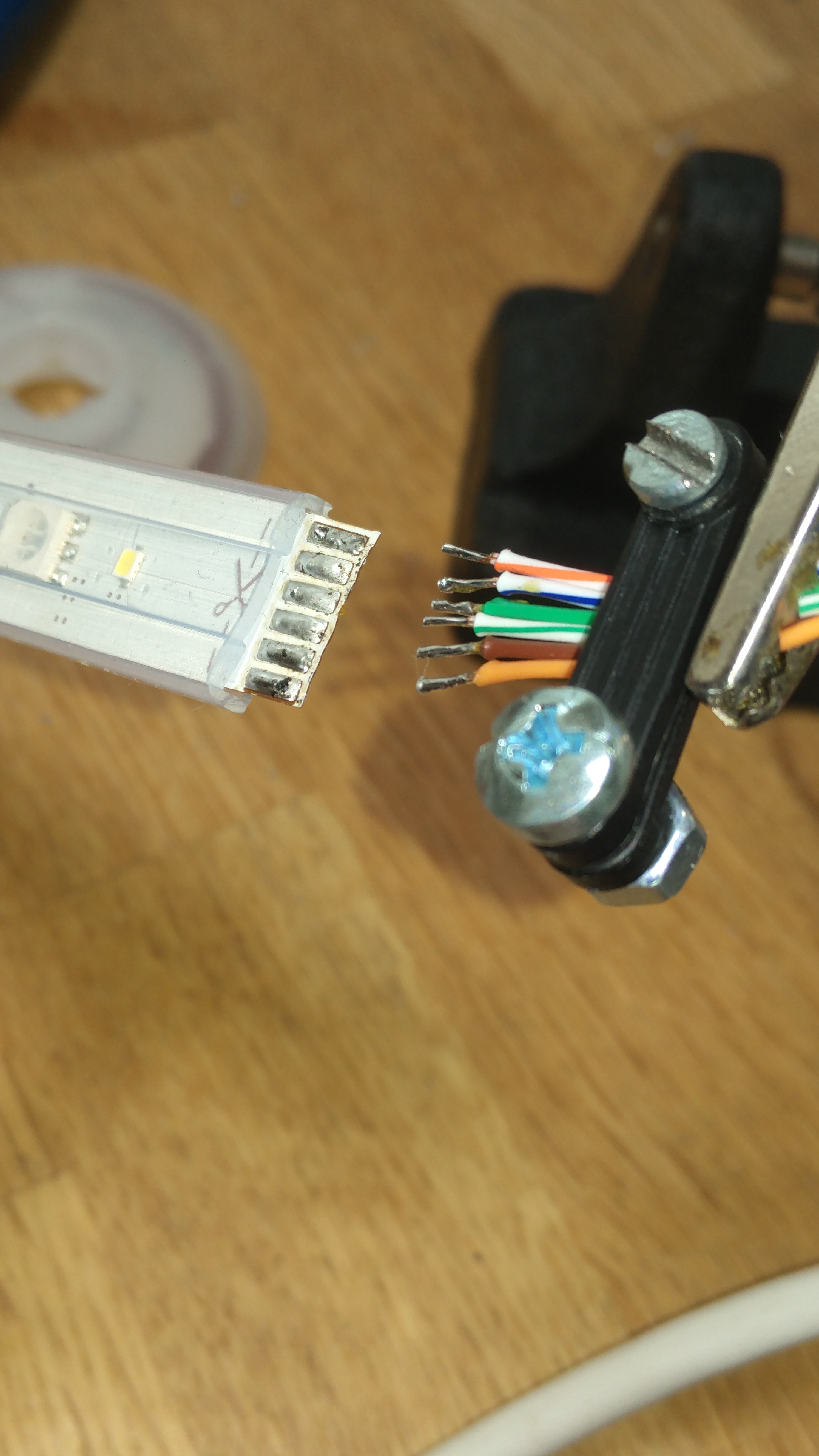 manipulation Dynamiser soupe philips hue led strip hack jeter de la