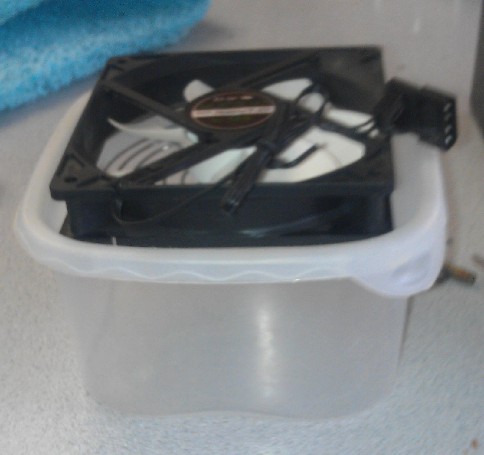 DIY Baby Swampy (small Evaporative Cooler) 7 Steps Instructables