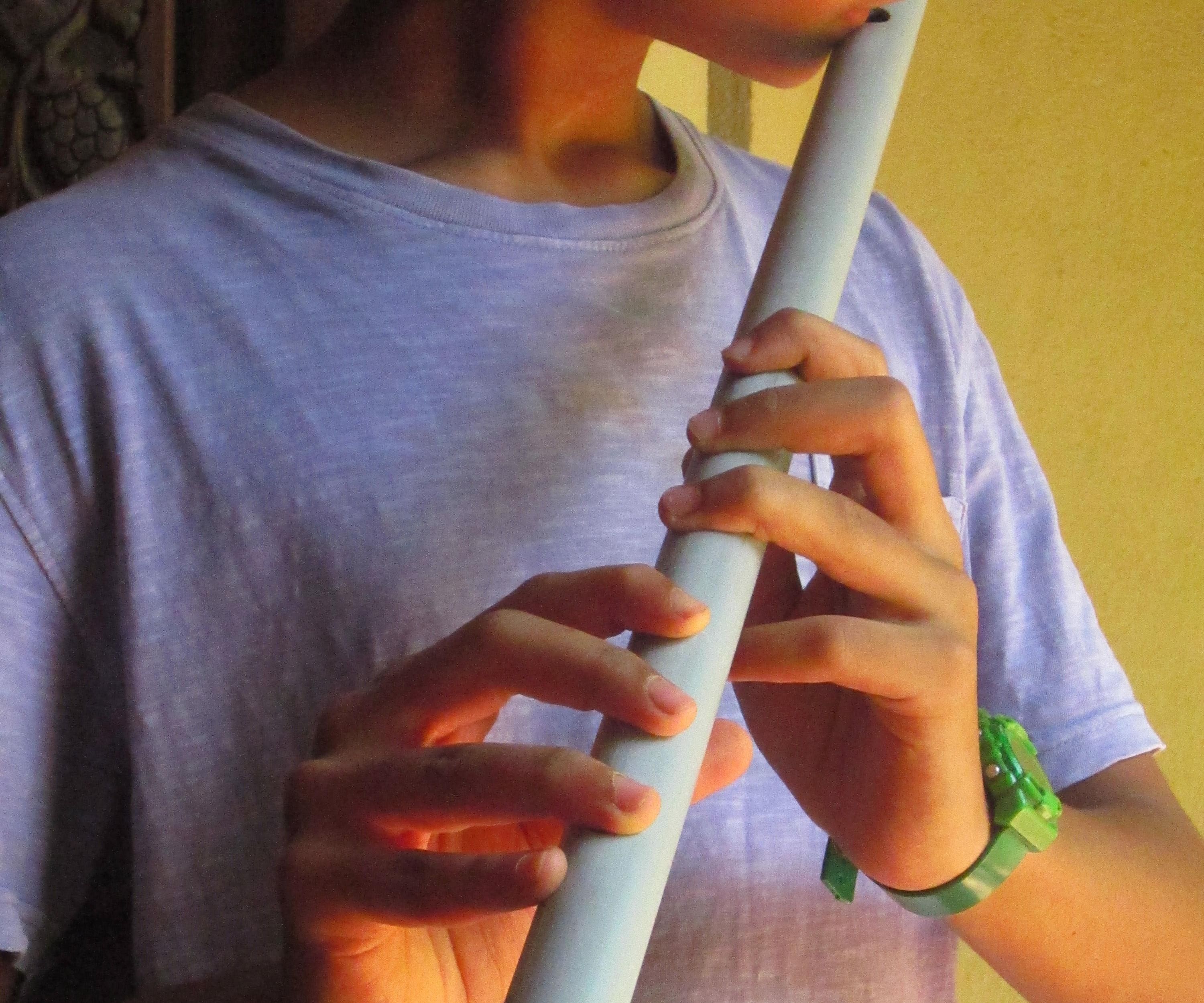 How to Make a Flute From an Old PVC Pipe and an Old Flip Flop 8 Steps