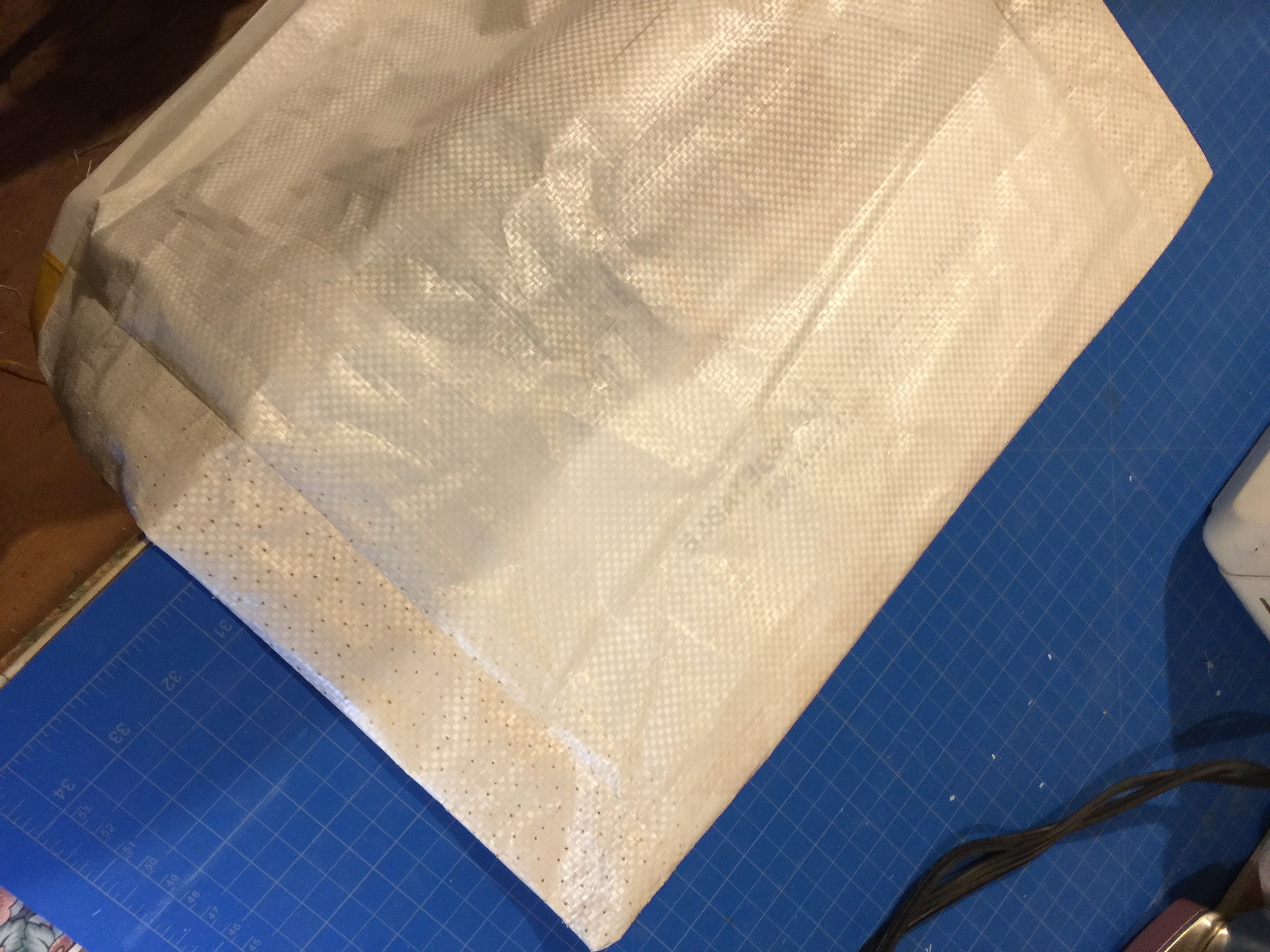 Tote Bags Made From Feed Bags 9 Steps Instructables