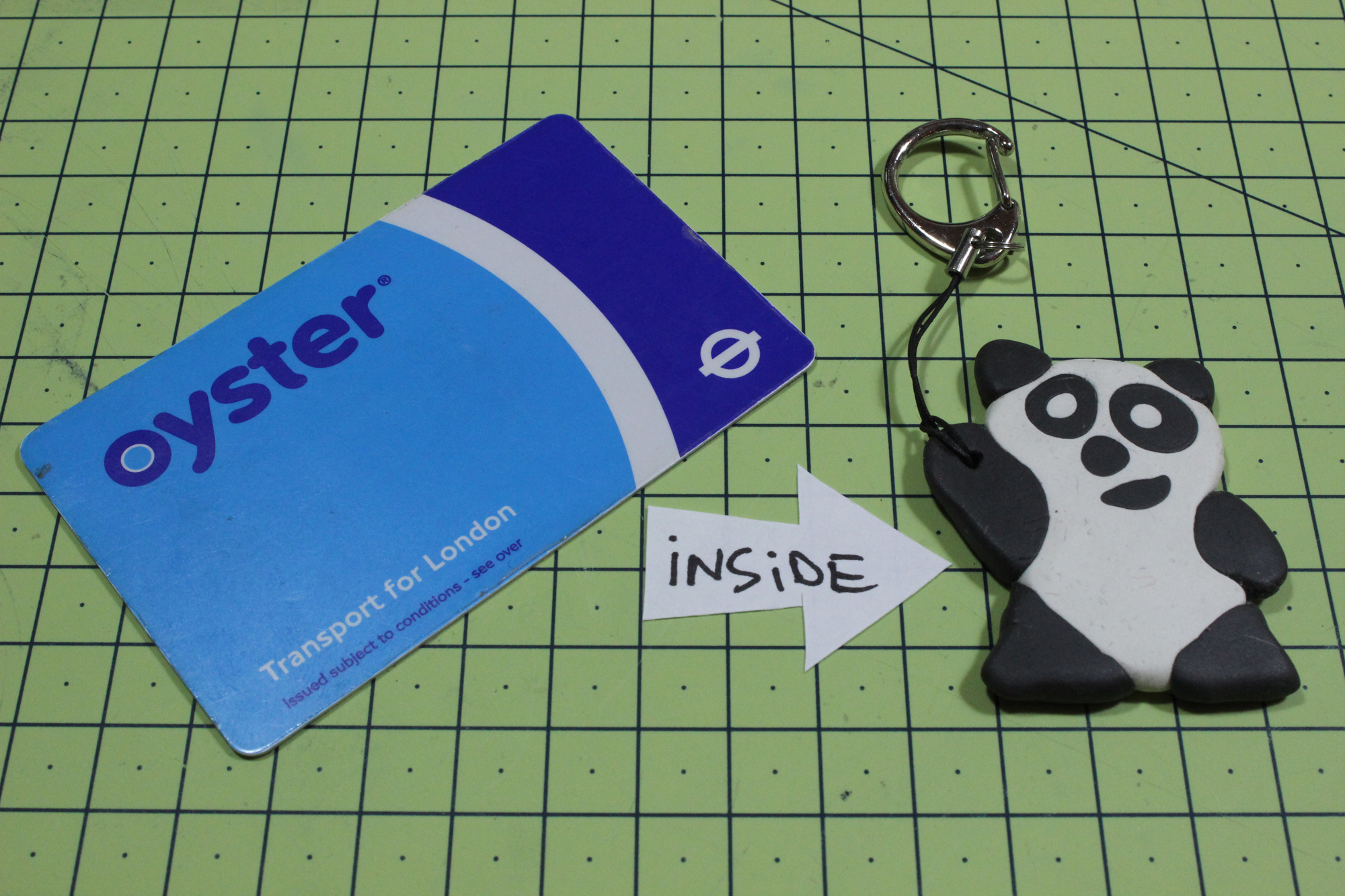 Transform Your Oyster Travelcard With Sugru! 10 Steps (with Pictures
