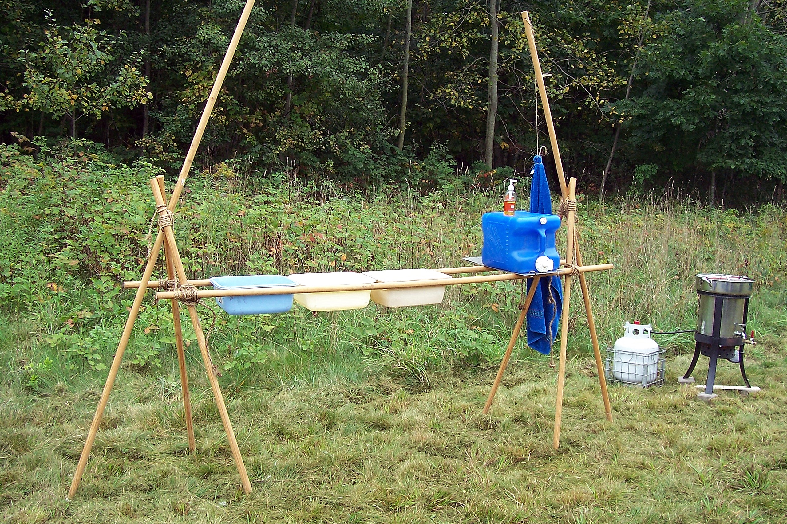 Camp Hot Water Heater With an Easy to Use Dispensing Feature 3 Steps