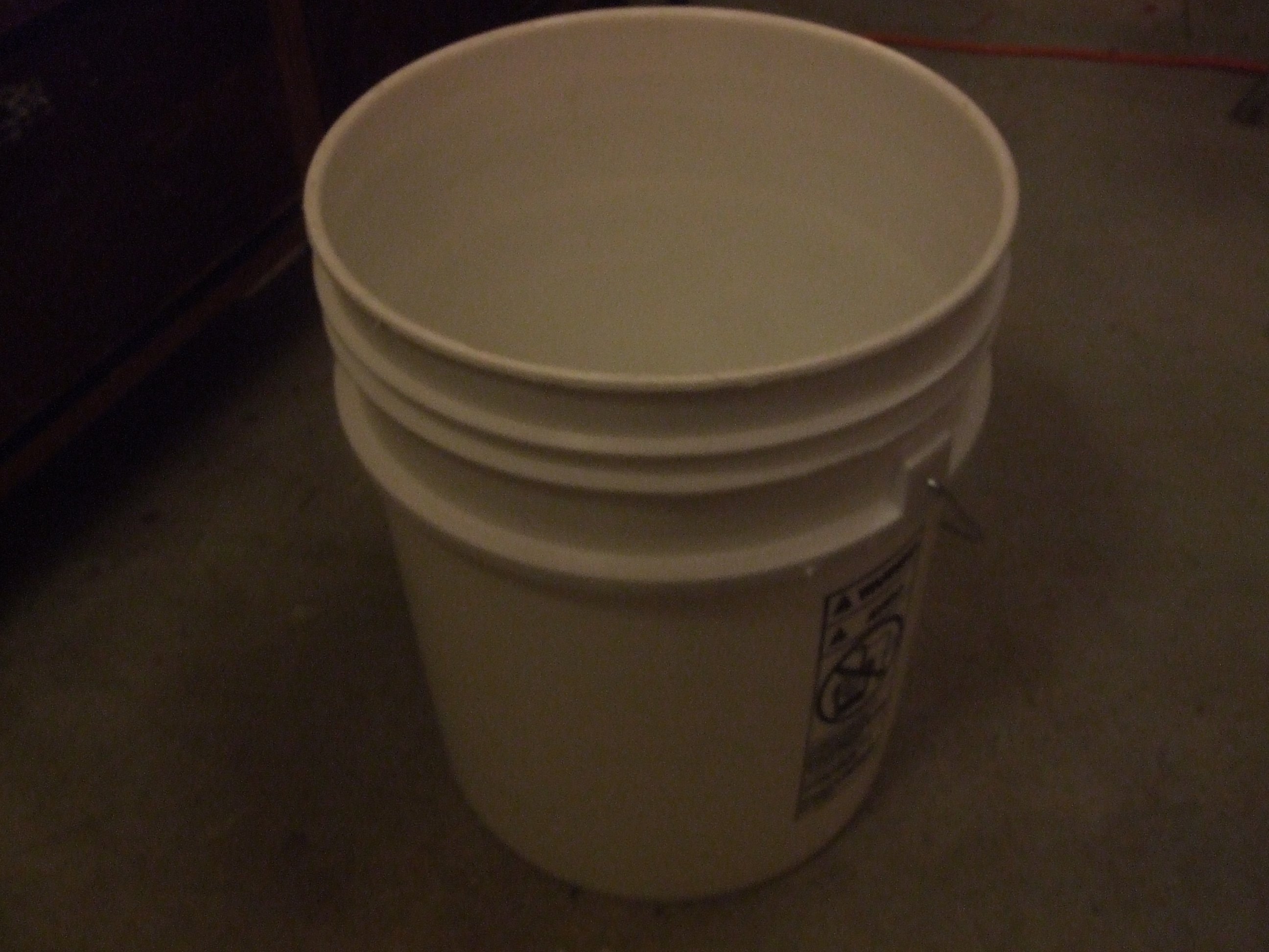 The Bucket Lamp. 6 Steps (with Pictures) Instructables