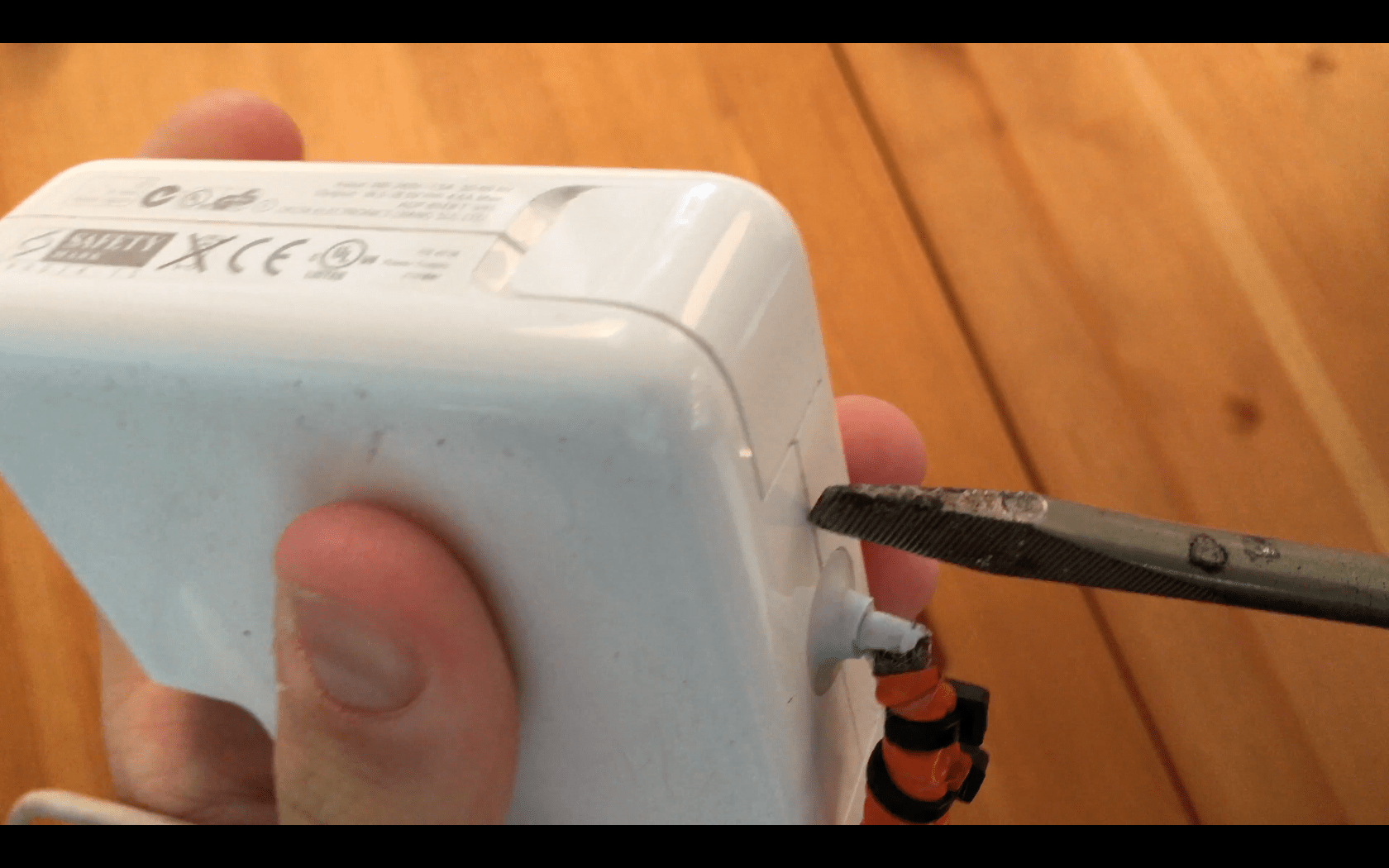 DIY Fix for Your Broken Apple Laptop Charger! 7 Steps Instructables