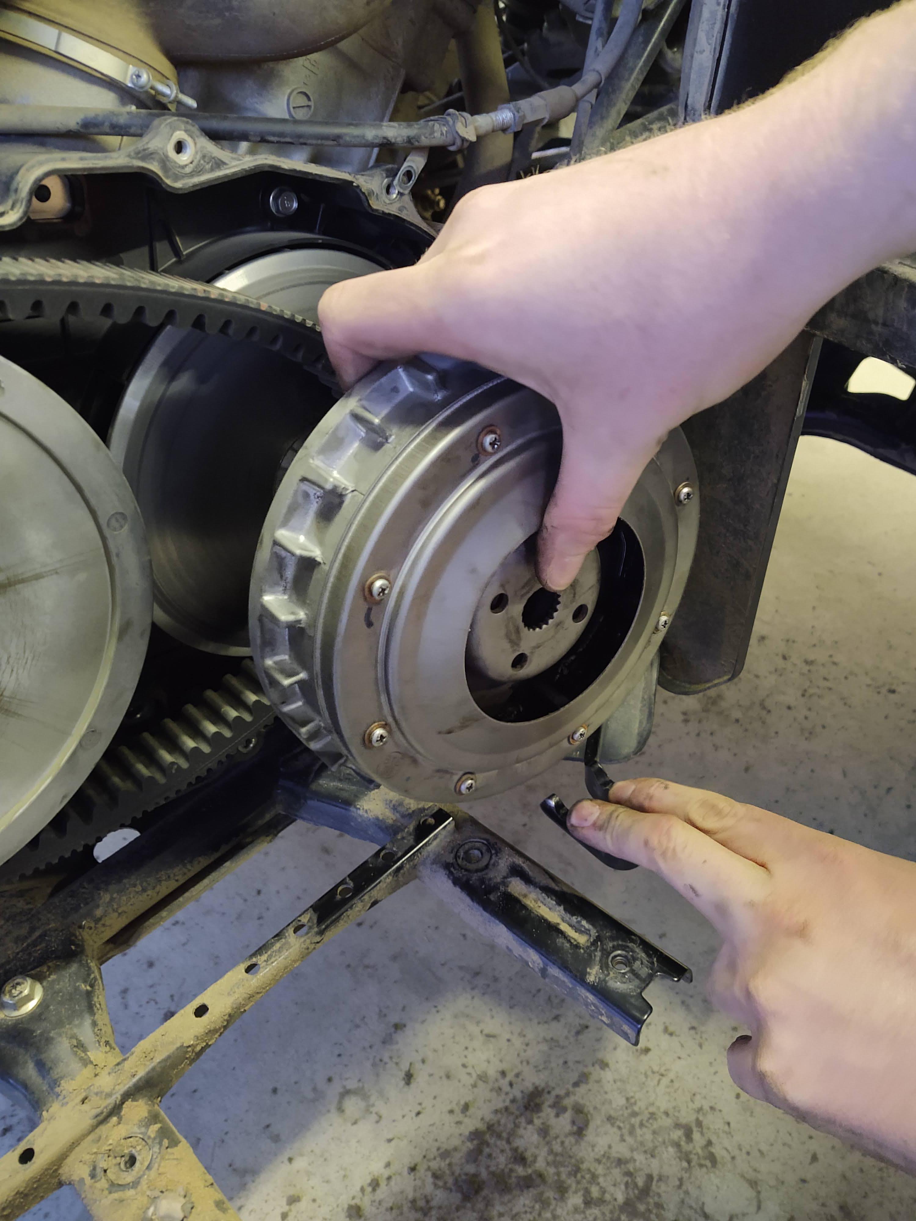 How to Change Clutch Weights and Add Shims to 20162018 Yamaha Kodiak