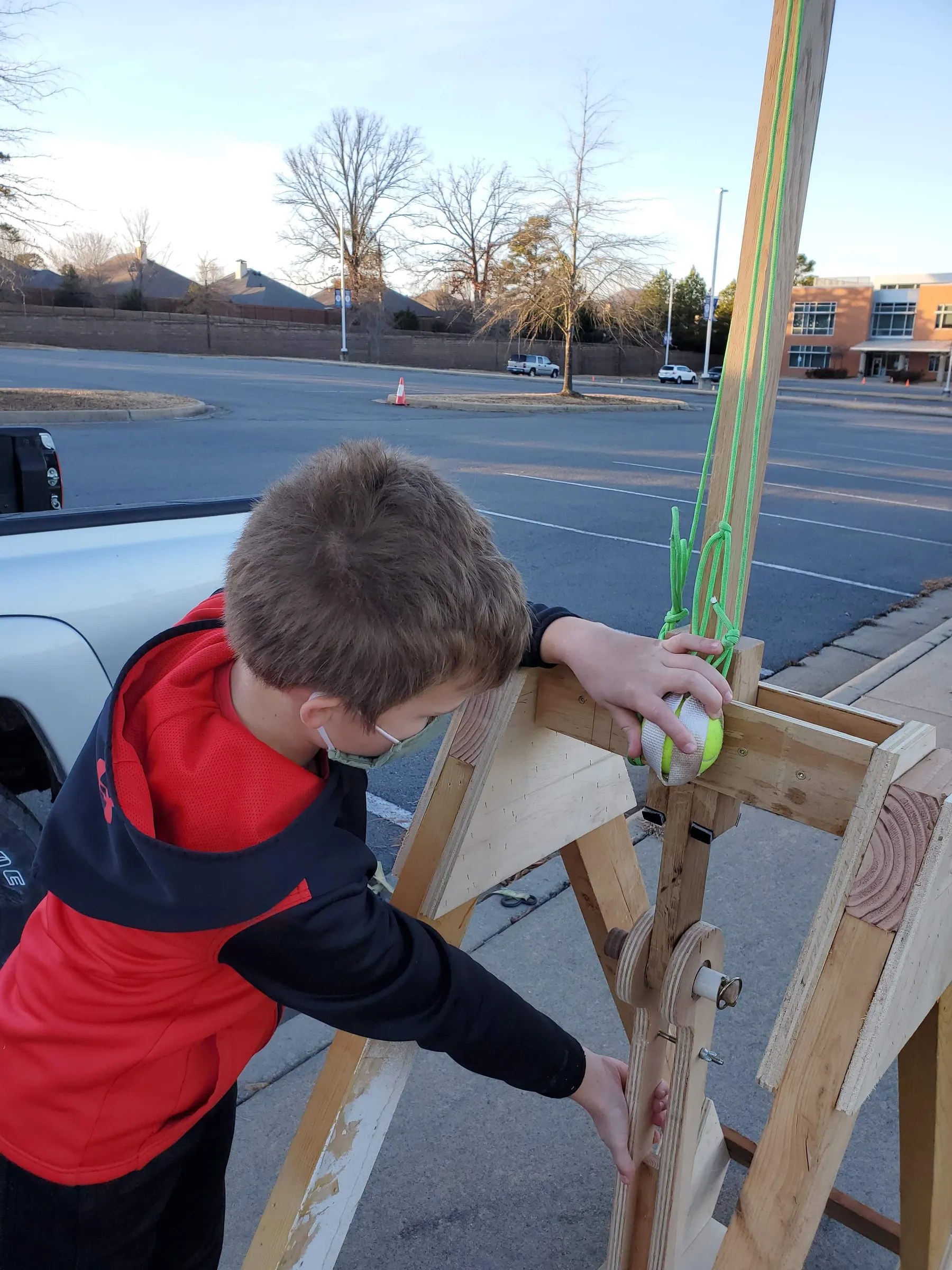 Simple Machine Tennis Ball Catapult 6 Steps (with Pictures