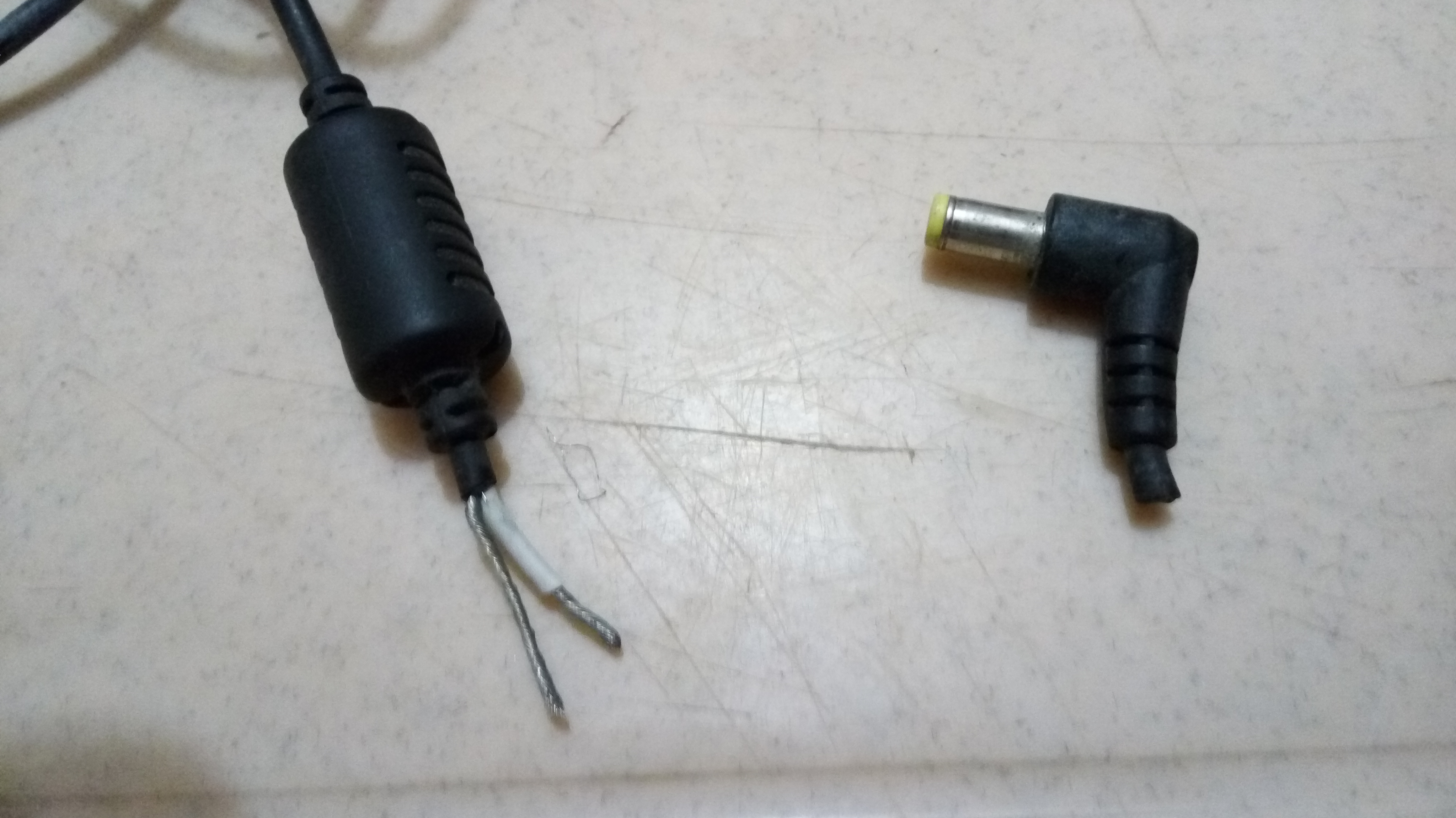 RePurposing Your Old Laptop Charger 7 Steps (with Pictures