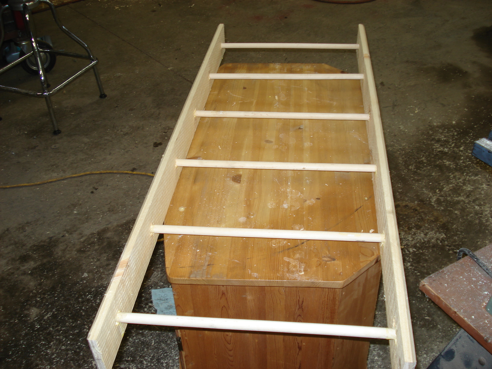 How to Make a Inside Hanging Clothes Rack 7 Steps (with Pictures