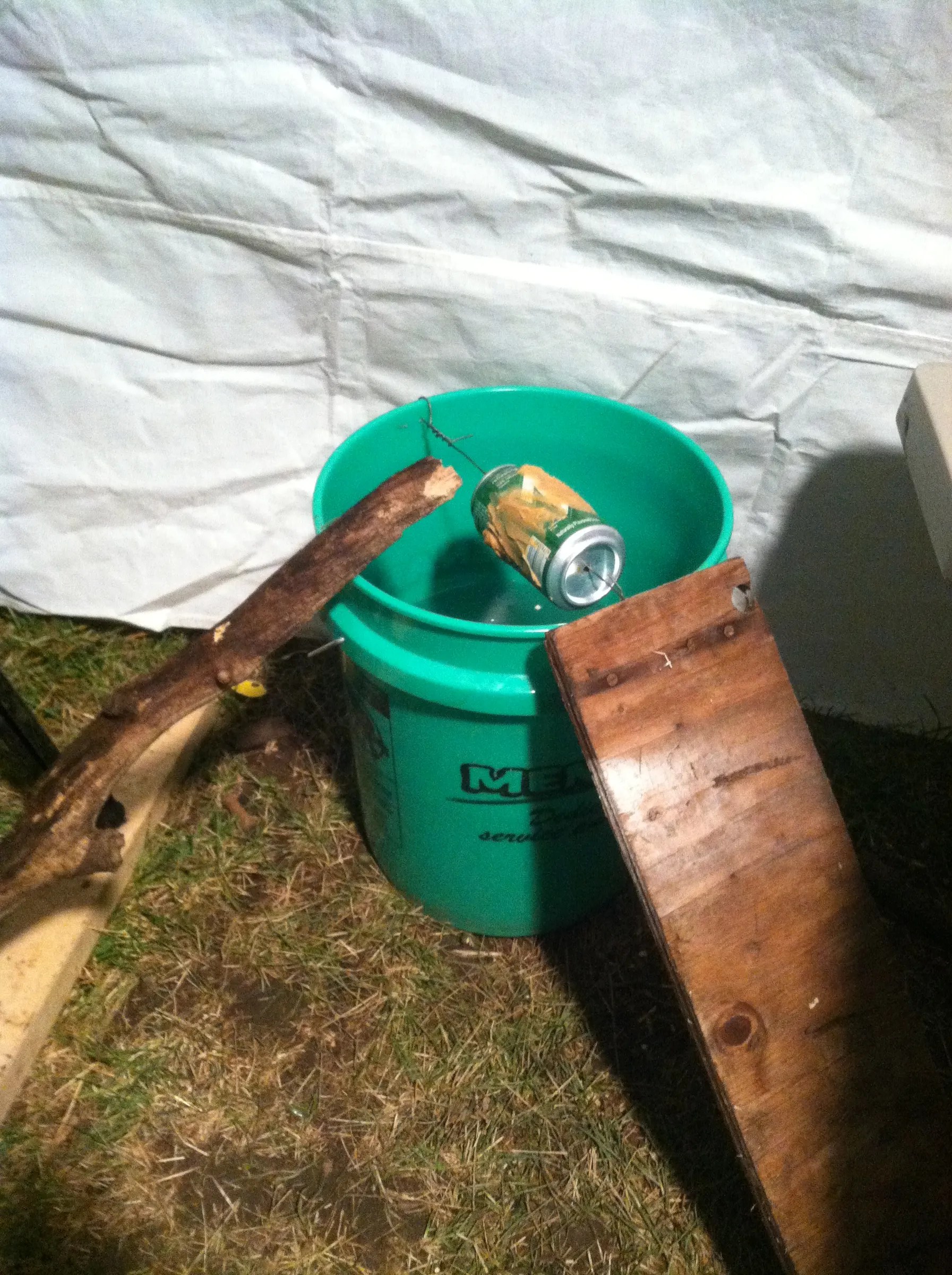 Redneck Mouse Trap! 8 Steps Instructables