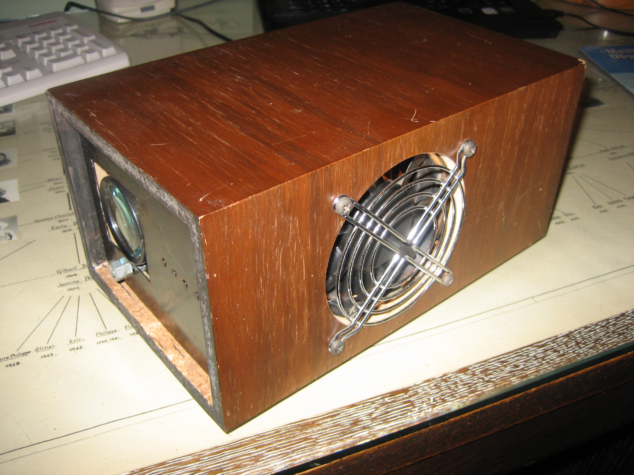 How to Build a Clock That Projects Time on the Wall 6 Steps